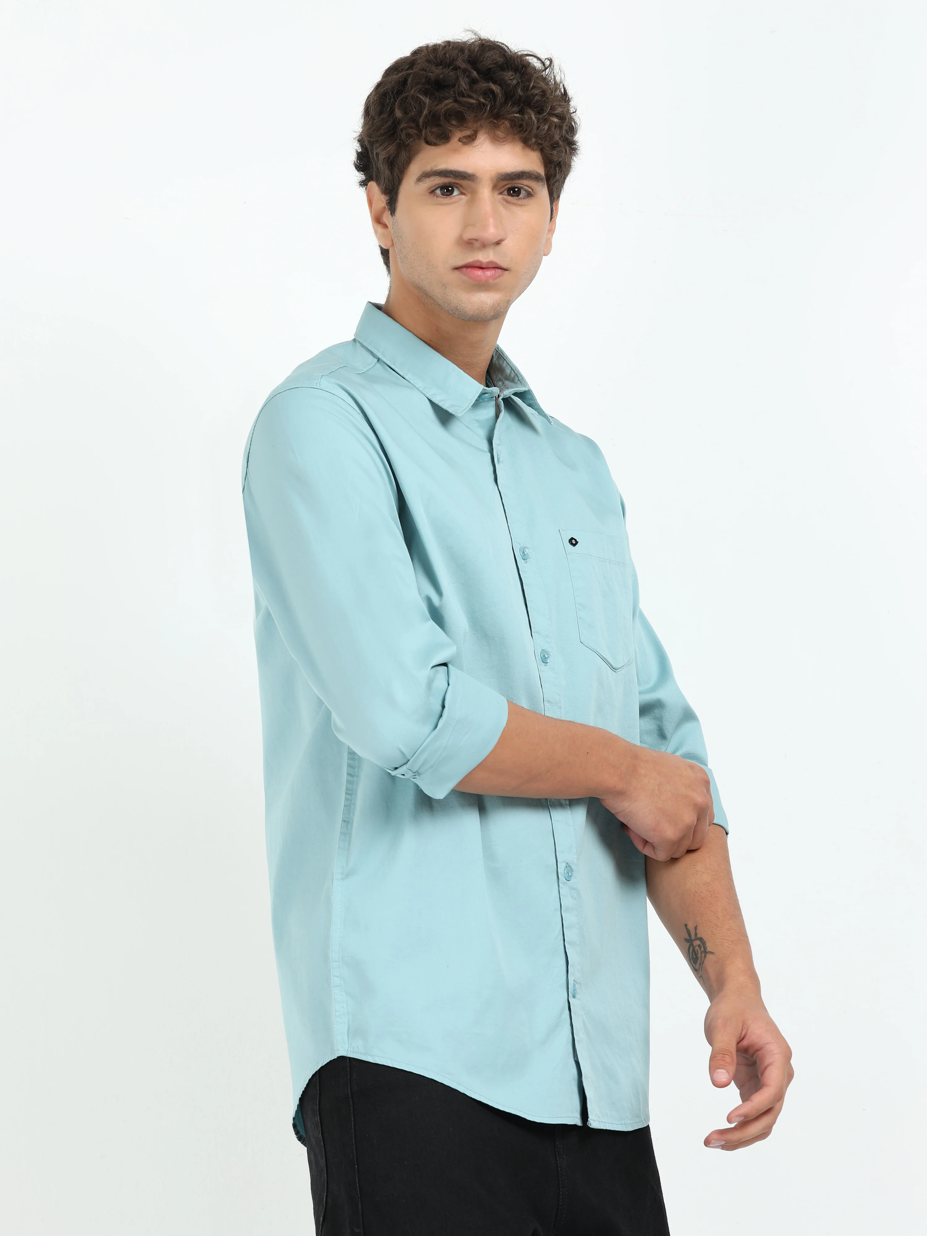 Men Green Twill Shirt Slim Fit - Image 2