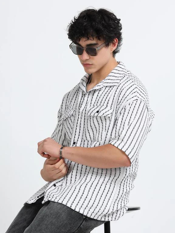 Men Striped Short Sleeve Casual Drop Shoulder Shirt - Image 2