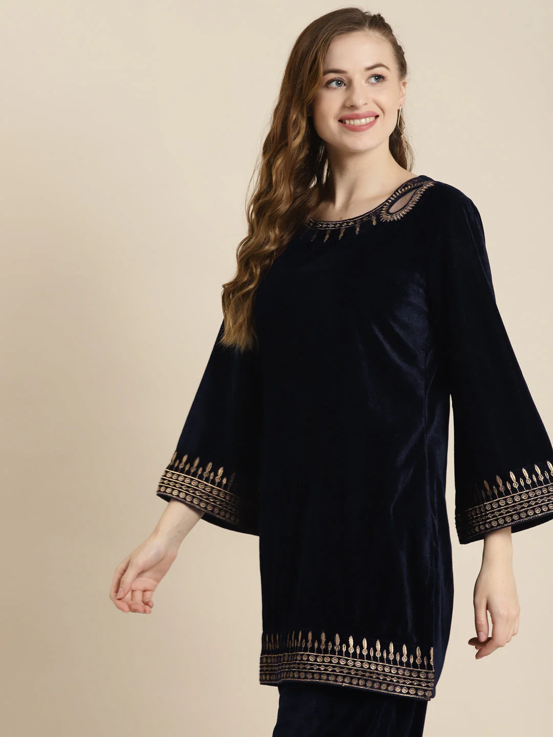 Navy Velvet Zari Embroidered Short Kurta - Image 3