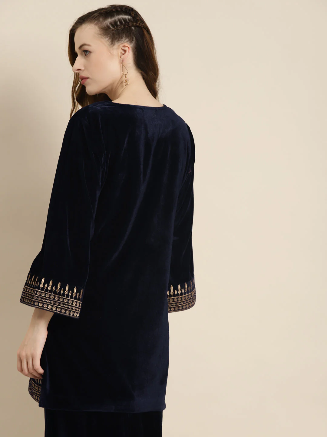 Navy Velvet Zari Embroidered Short Kurta - Image 4