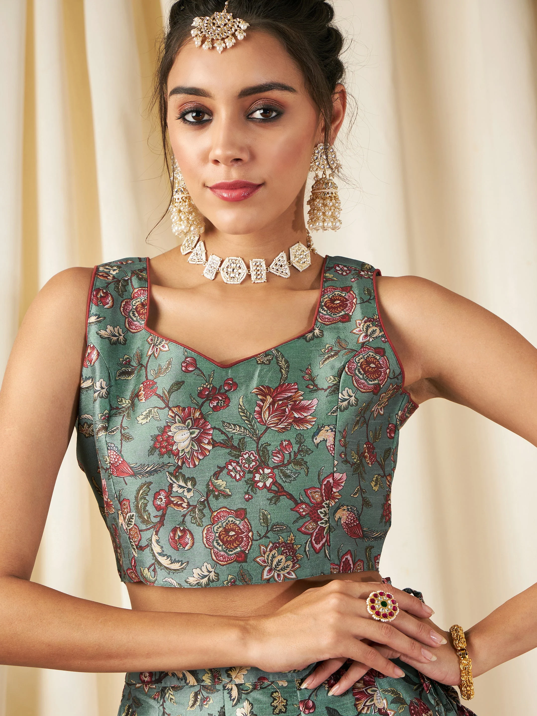 Olive Floral Sweetheart Neck Crop Top - Image 4