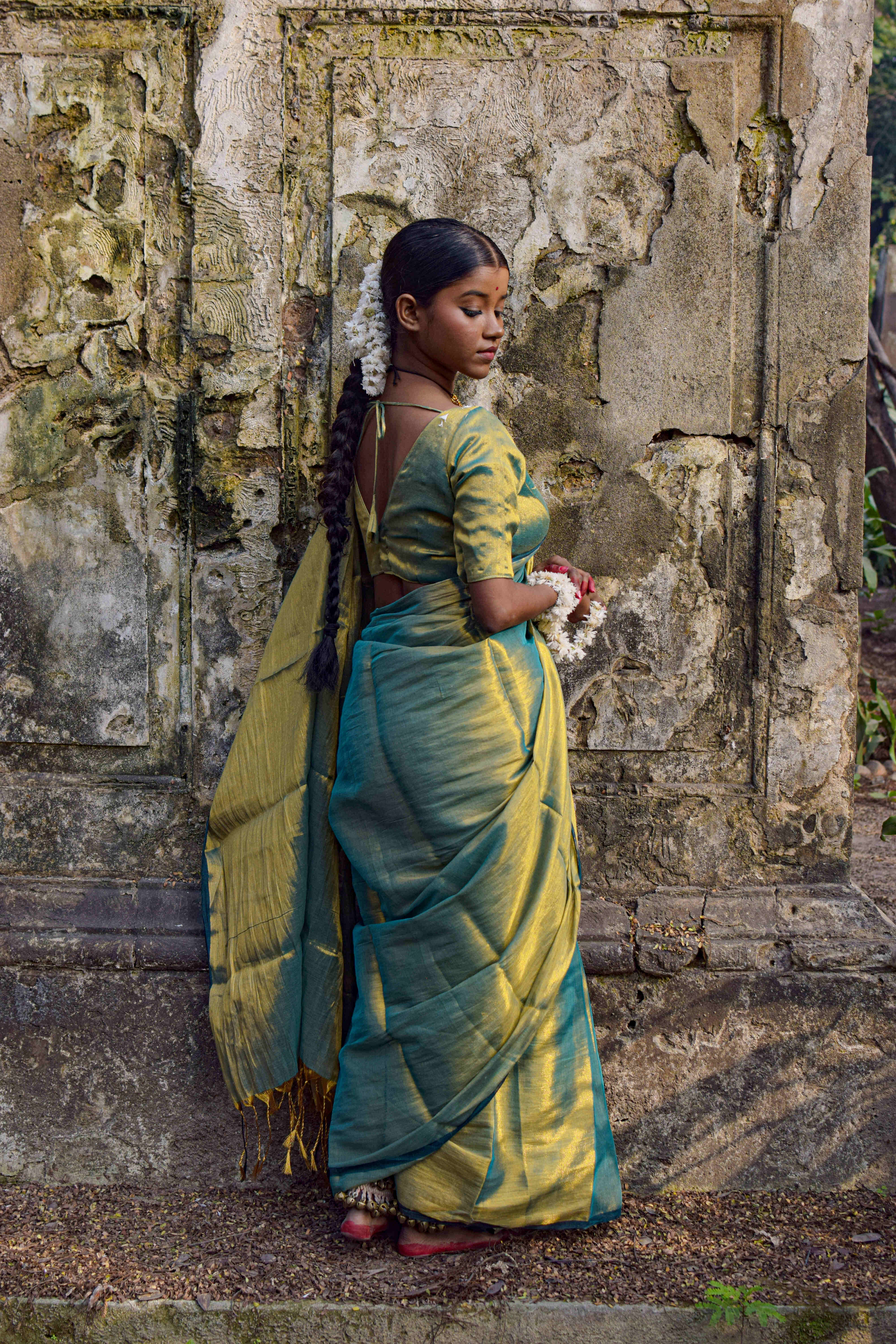 Pataka Seagreen Dual tone Tissue Saree - Image 4