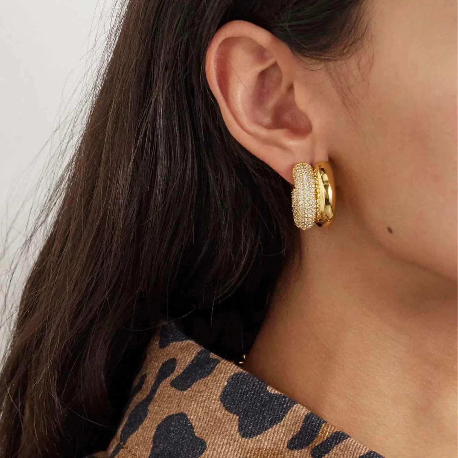 Plain And Crystal Stud Earrings - Image 3