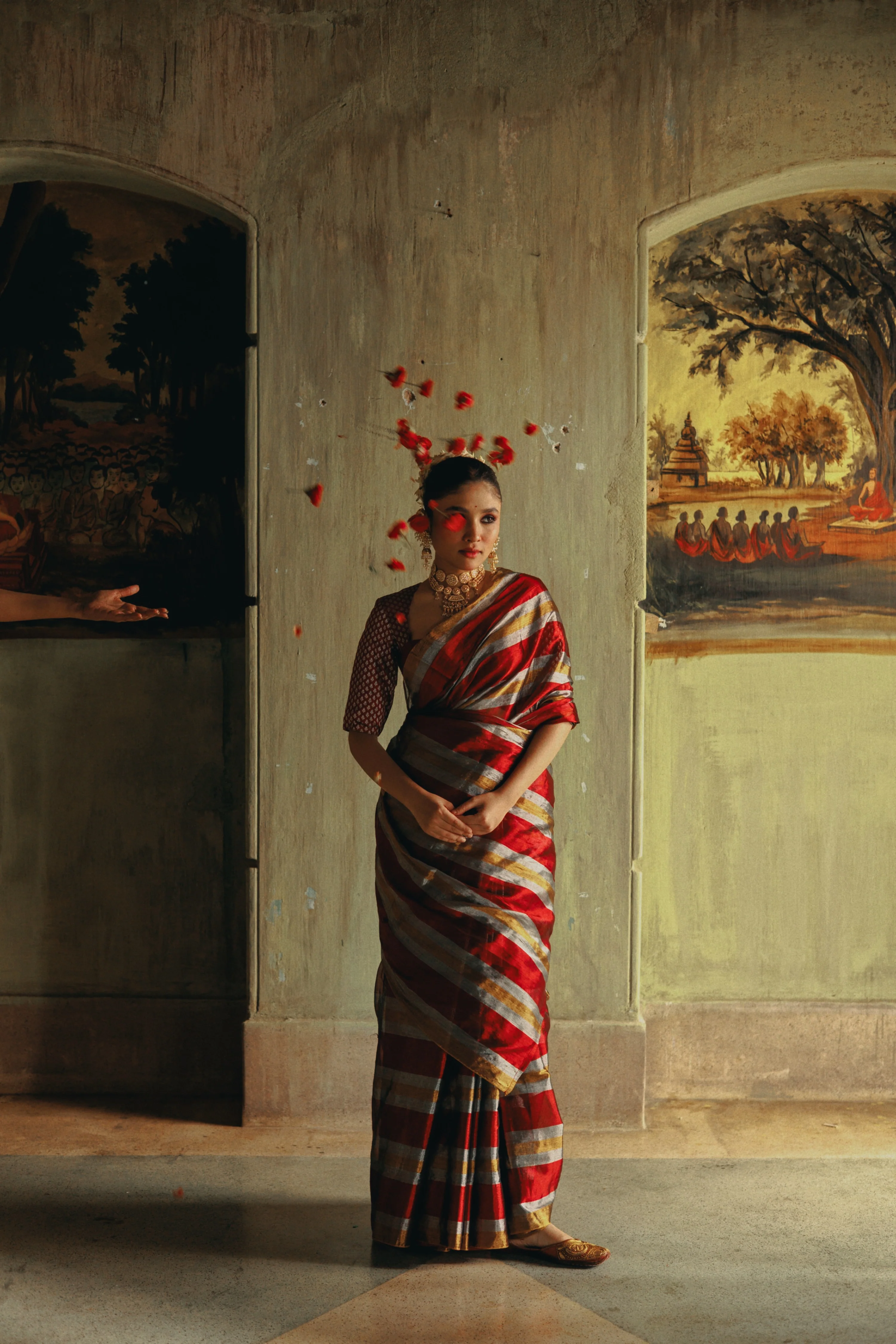 Prathamika Multicolour Striped Handloom Tissue Saree - Image 7