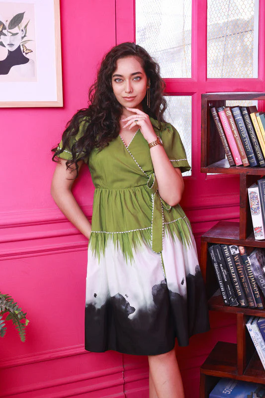 Women Printed Wrap Dress - Image 8