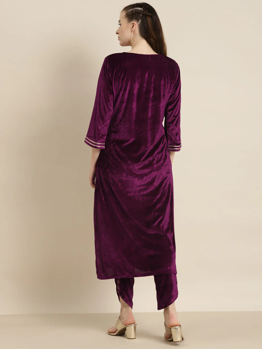 Purple Velvet Hem Zari Embroidered Kurta - Image 4