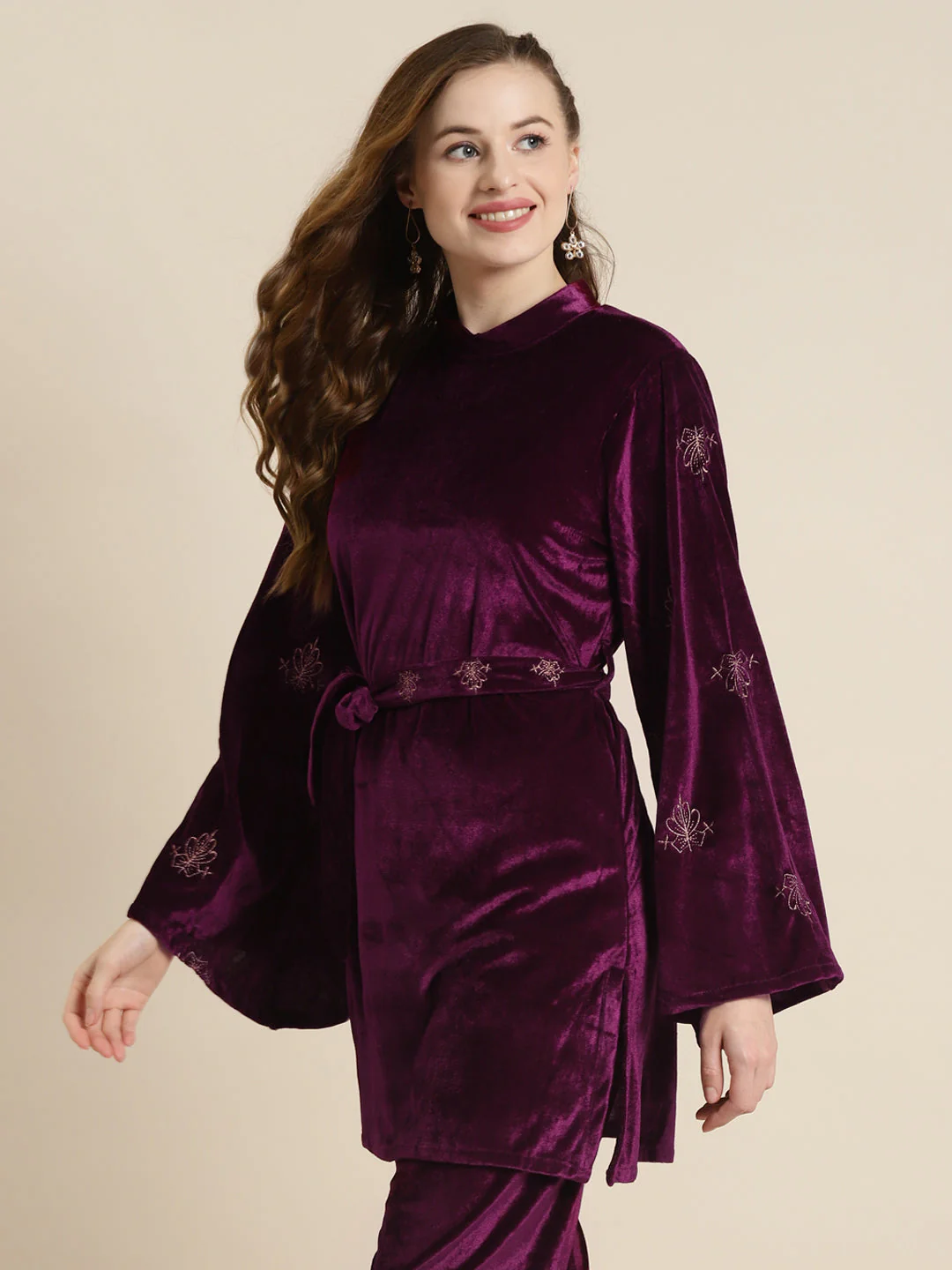 Purple Velvet Zari Embroidered Belt Short Kurta - Image 3