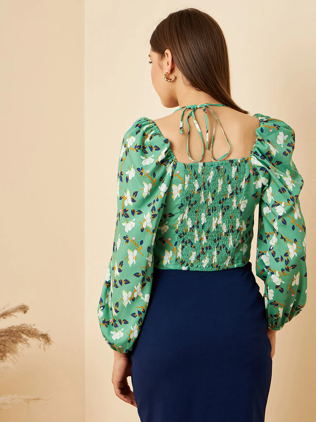 Women Neck Floral Regular Top - Image 4