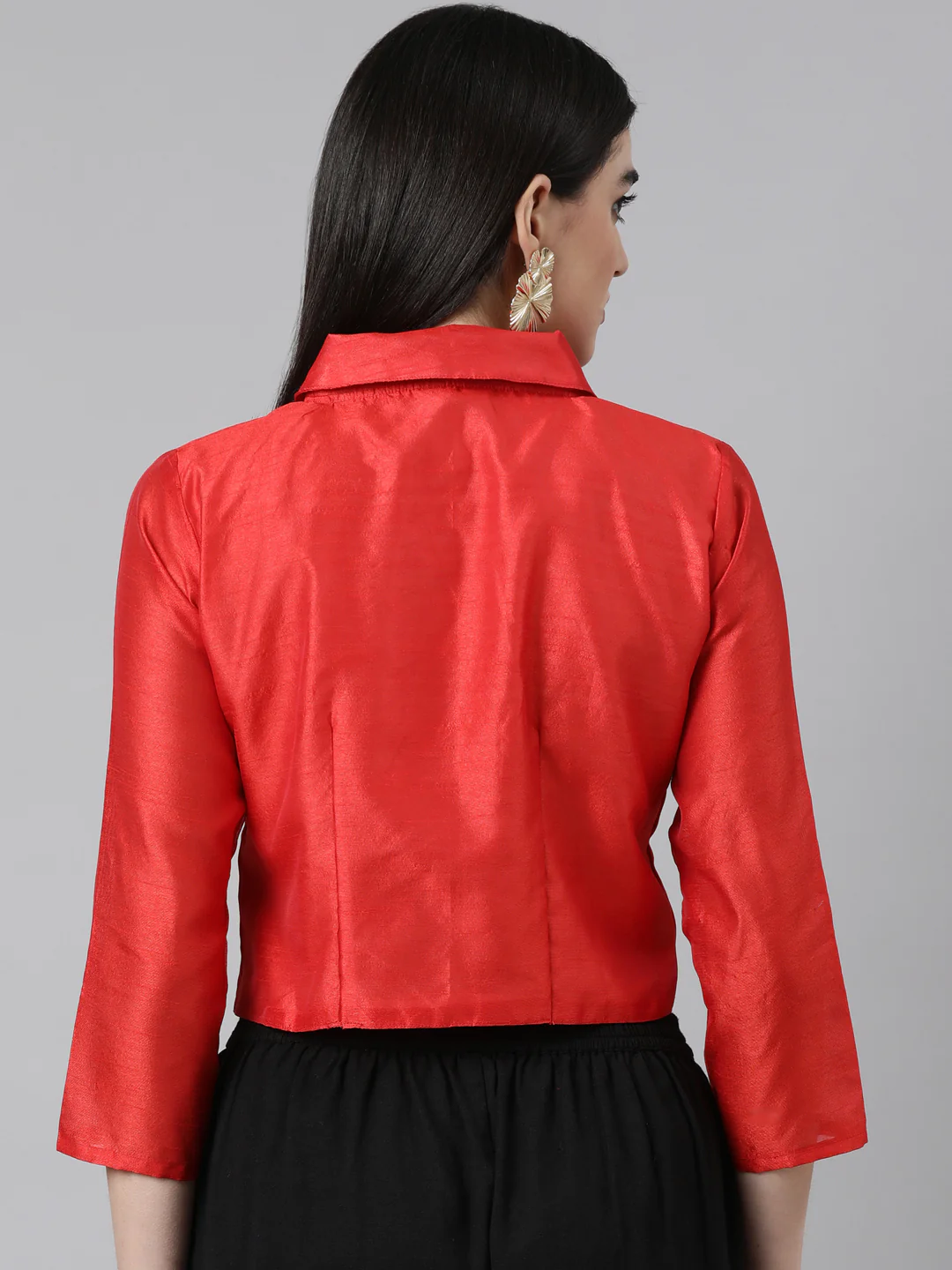 Red Solid Three-Quarter Sleeves Mandarin Collar Dupion Silk Knot Blouse - Image 4
