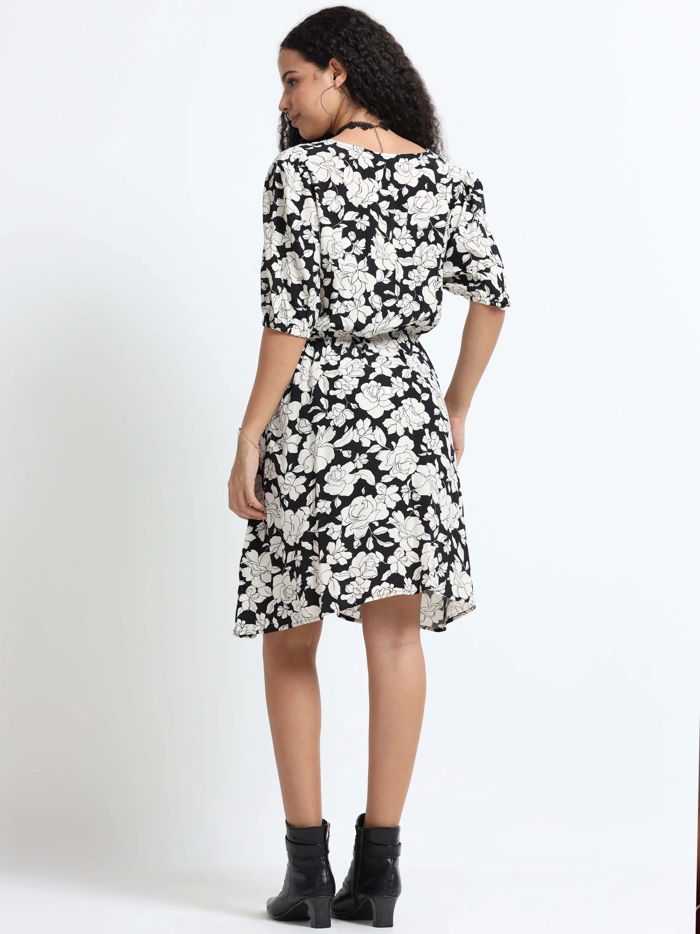 Women Retro Black White Floral Dress - Image 4