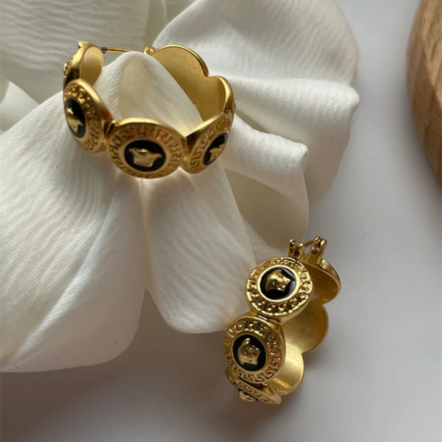 Retro Metal Gold Earring