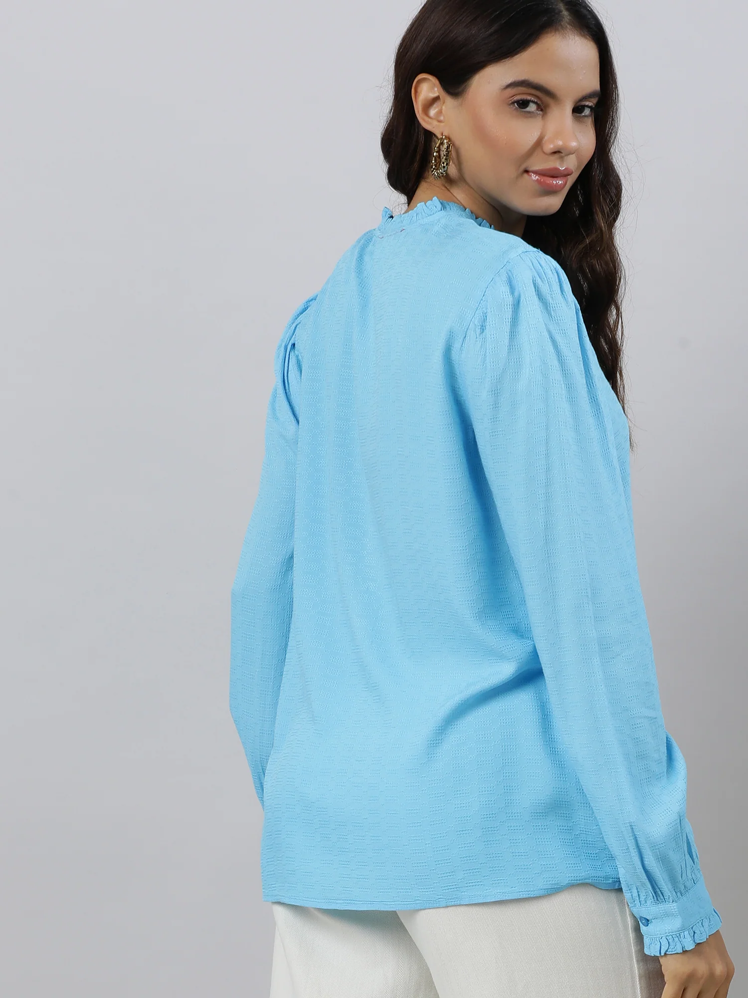 Women Ruffles Flare Blue Sleeve Top - Image 3