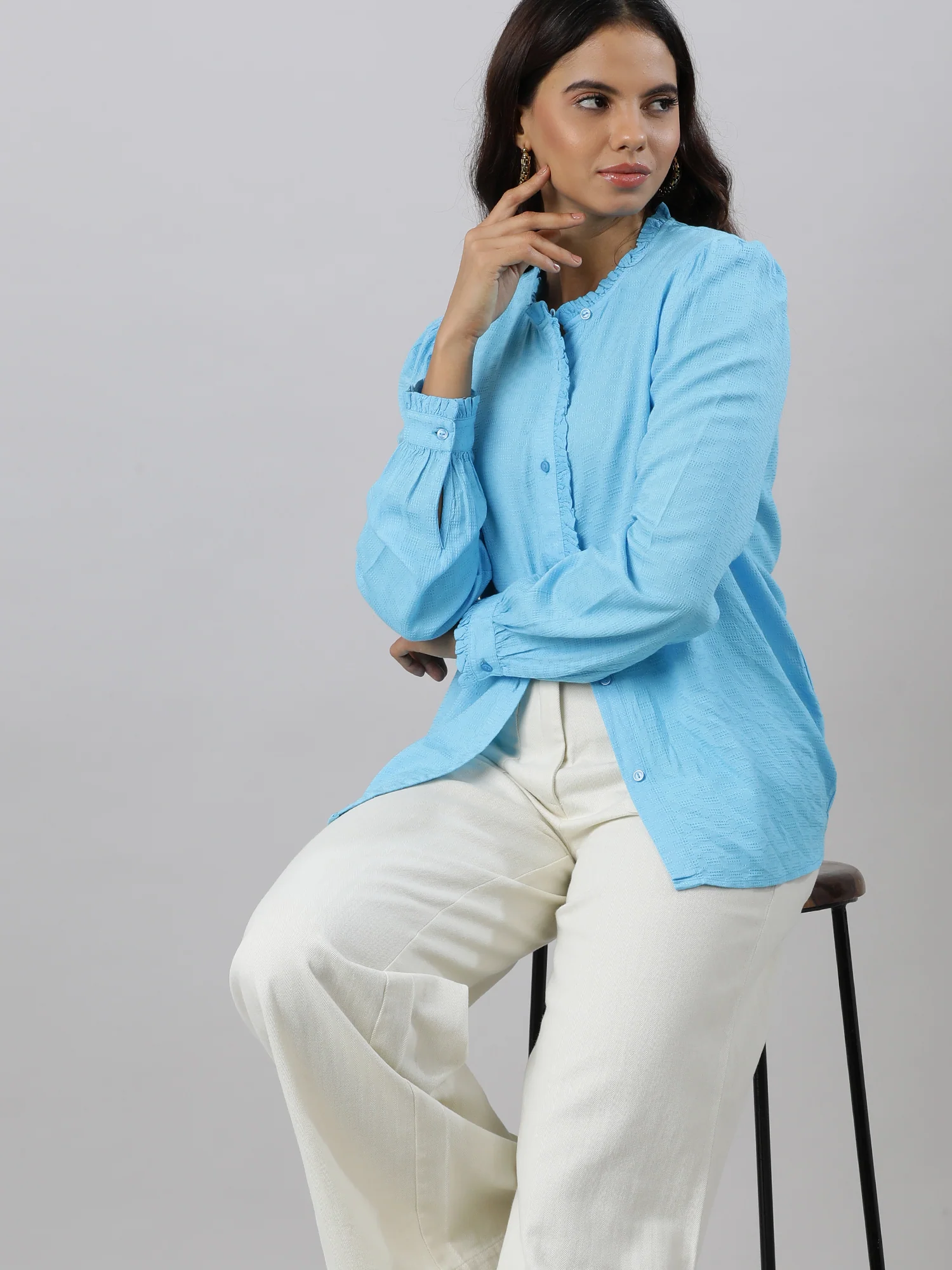 Women Ruffles Flare Blue Sleeve Top - Image 4