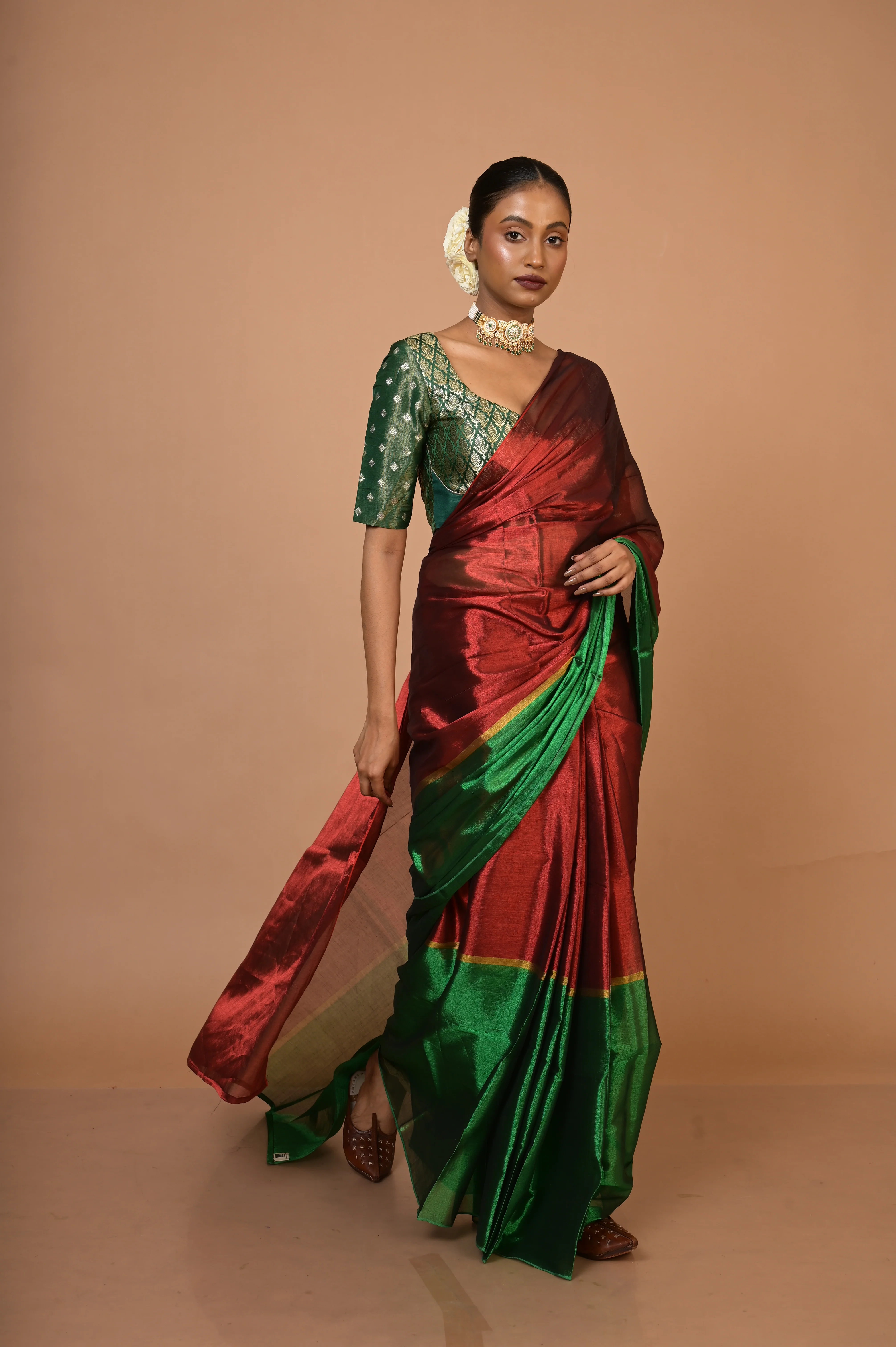 Sampriti Red and Green Handloom Tissue saree - Image 2