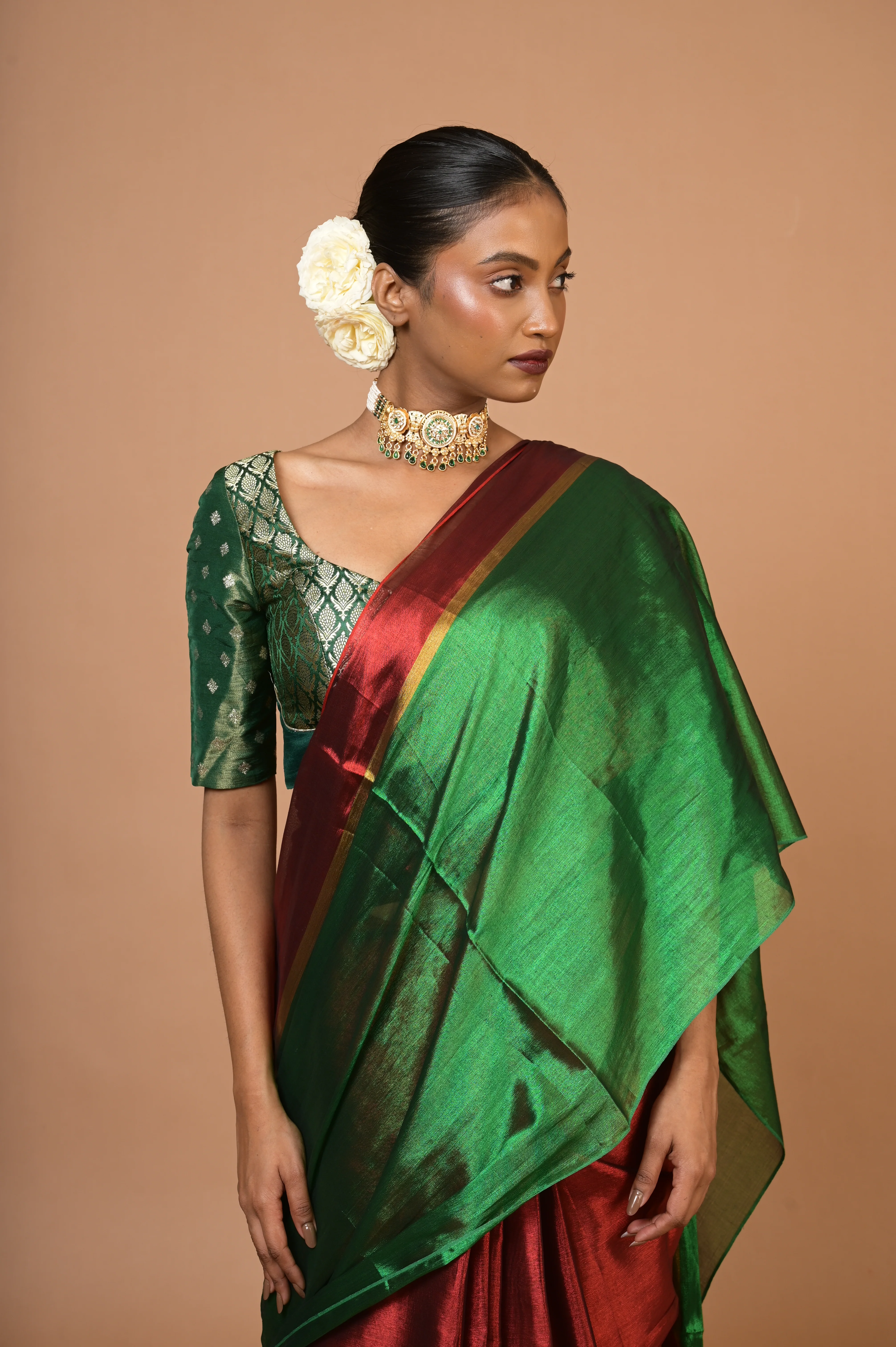 Sampriti Red and Green Handloom Tissue saree - Image 5