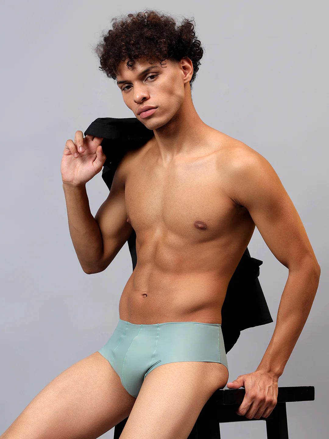 Semi Seamless Brief - Image 4