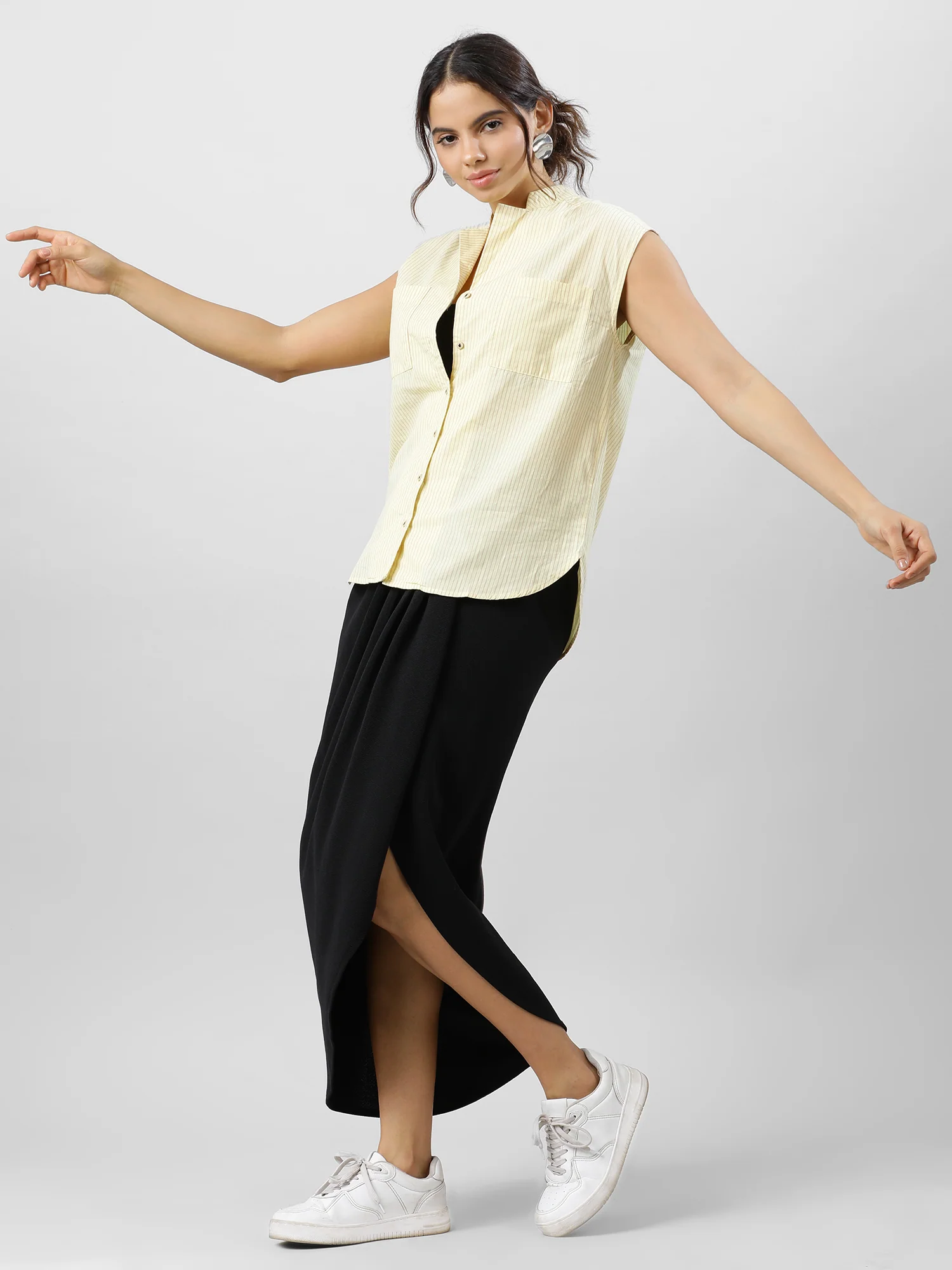 Women Sleek Stripe V Neck Top - Image 3