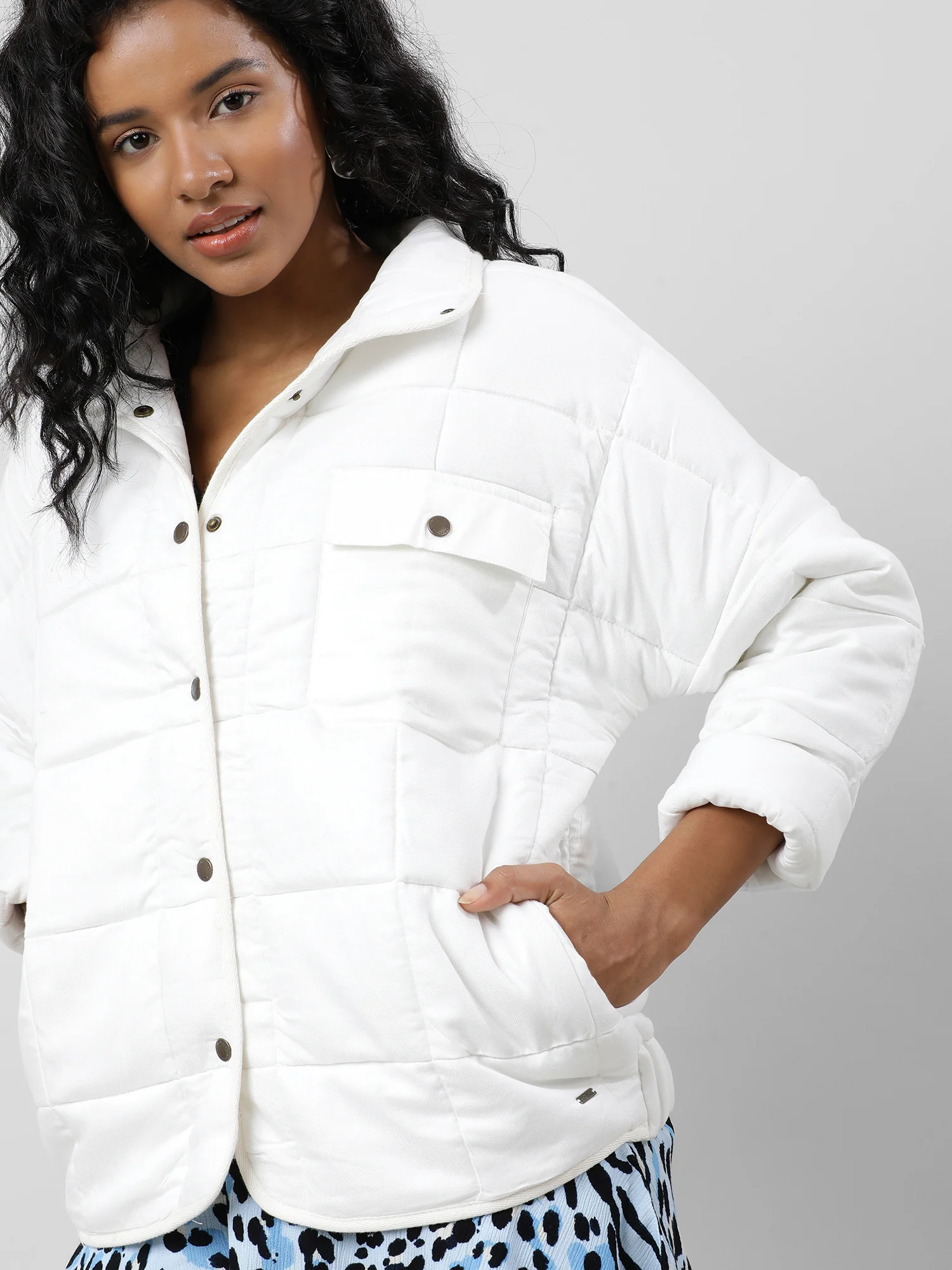 Women White Oversize Jacket - Image 9