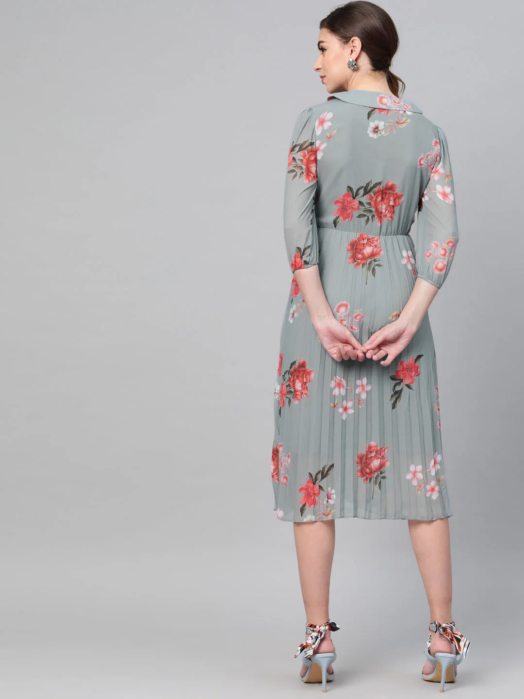 Women Steel Blue Floral Peterpan Collar Pleated Dress - Image 3