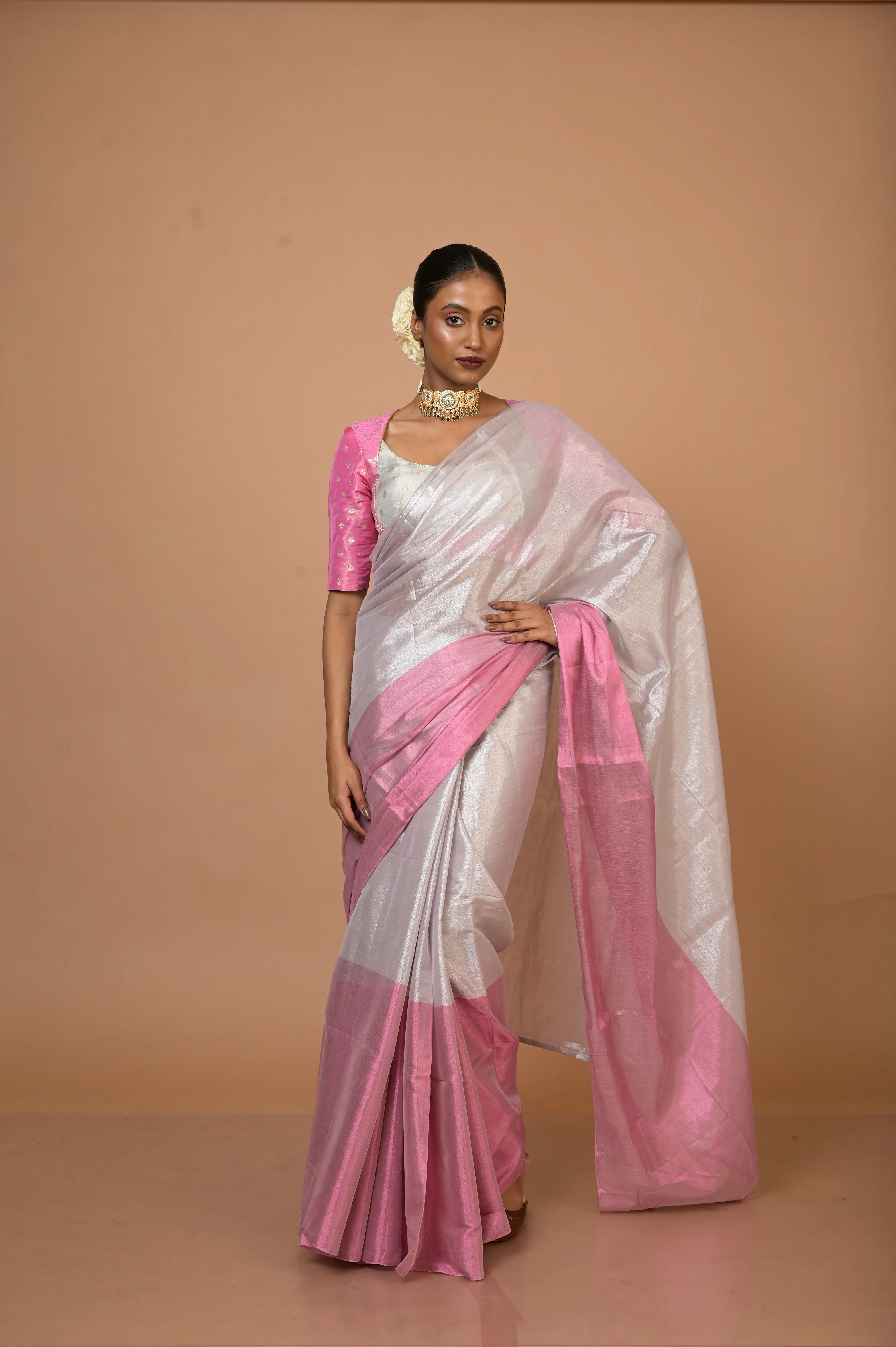Sugandha Silver and Pink Handloom Tissue Saree - Image 2