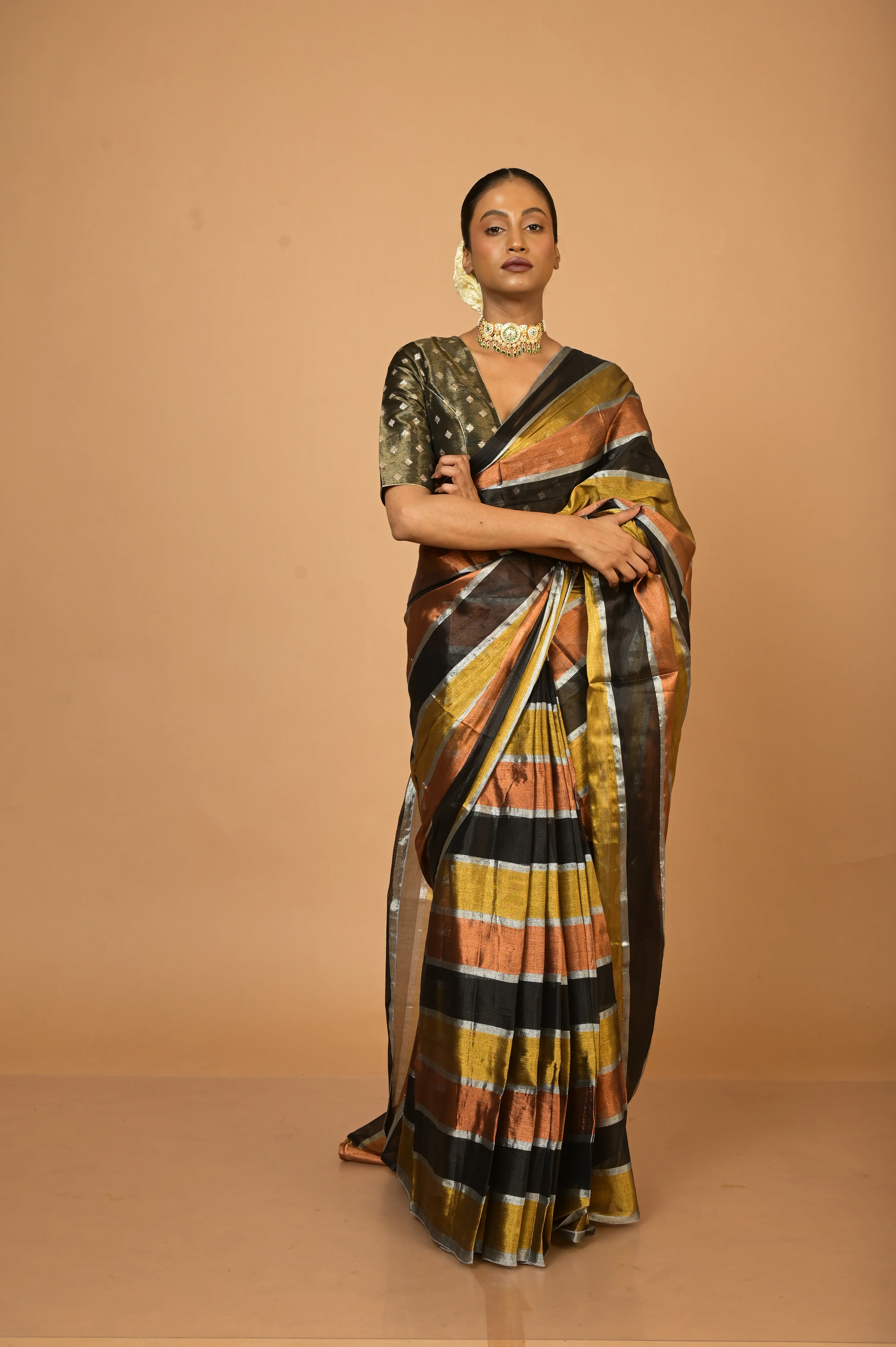 Suprabha Multicoloured Handloom Tissue Saree - Image 2