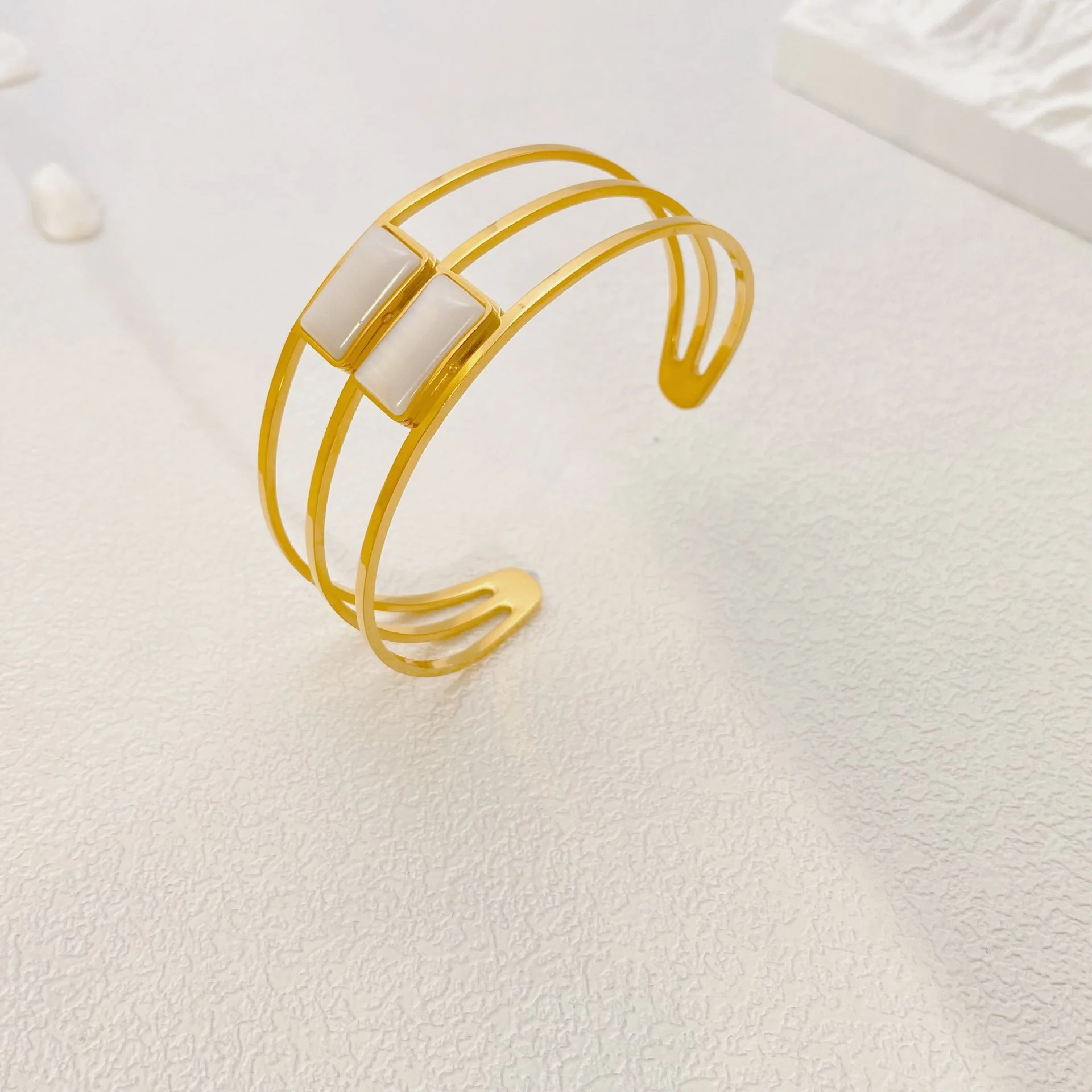 Twin Crystal Glimmer Gold Bracelet