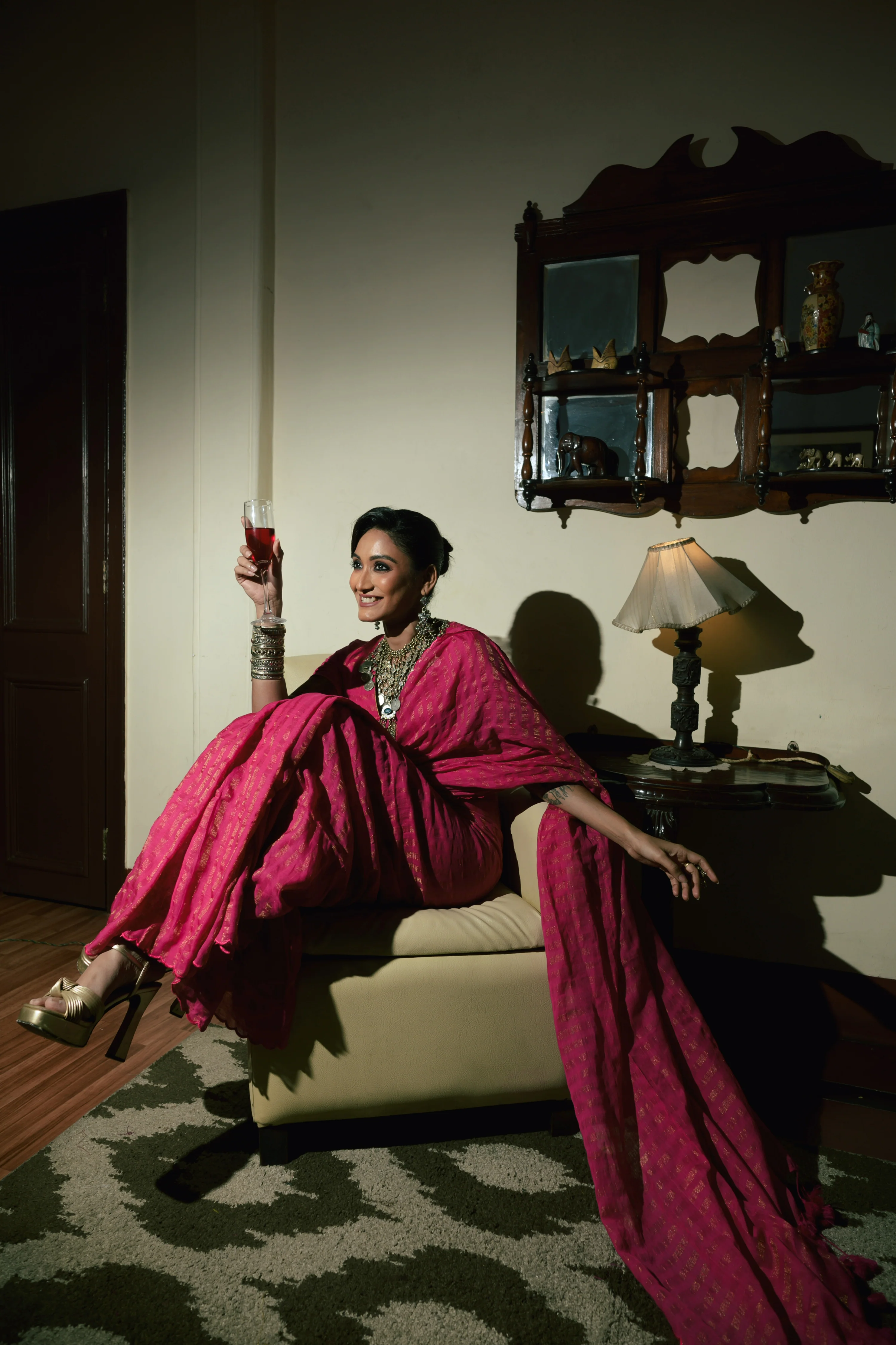 Twin Realm Pink Handloom Cotton Saree with Zari Stripes and Scalloped Border - Image 3