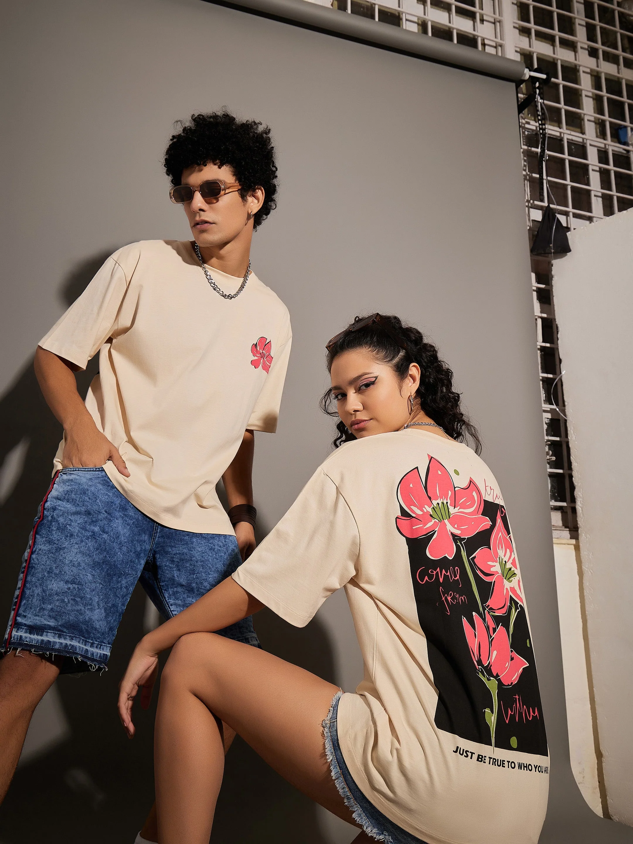 Unisex Beige True Floral Print Oversized T-Shirt - Image 3