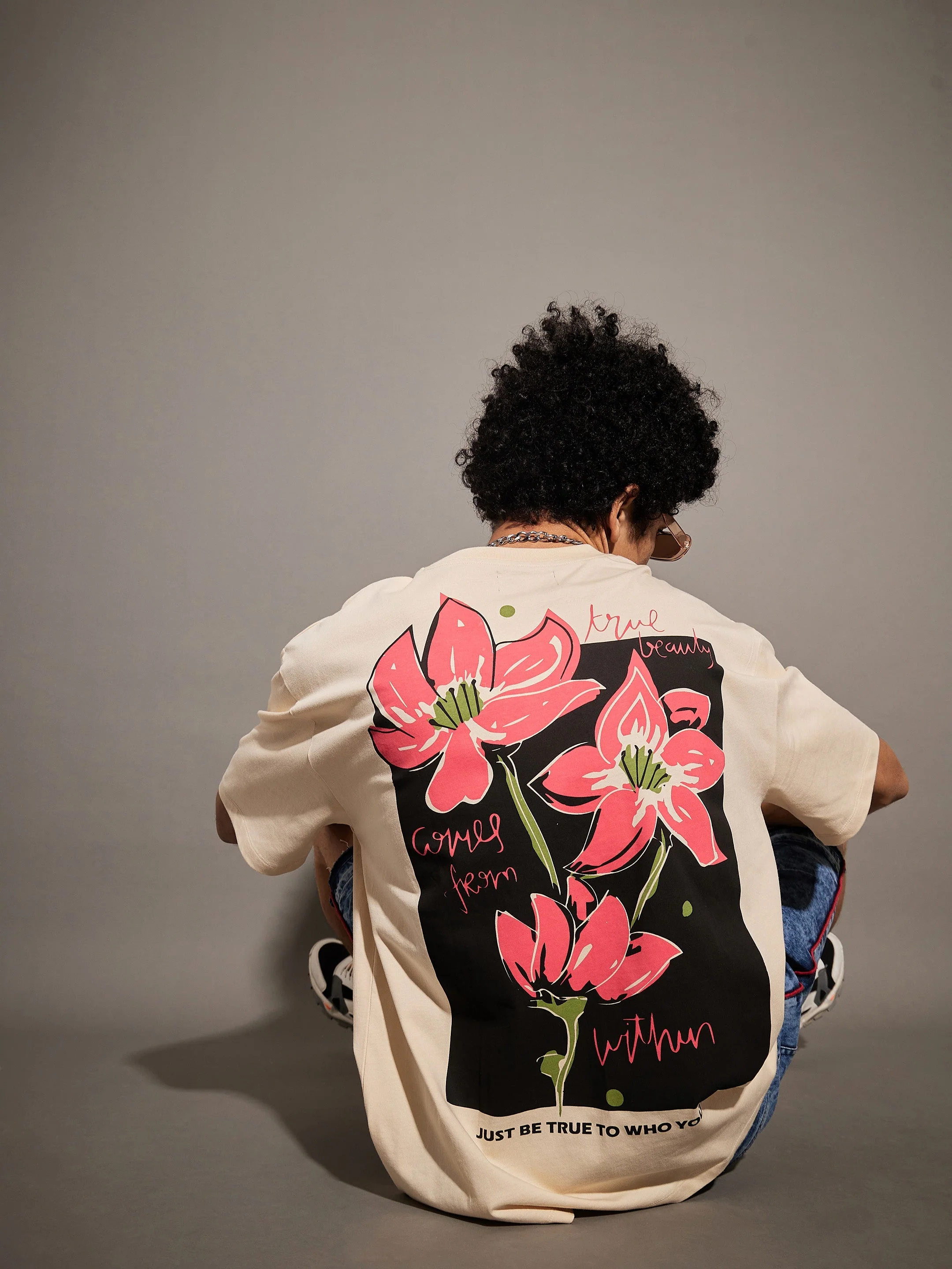 Unisex Beige True Floral Print Oversized T-Shirt - Image 5