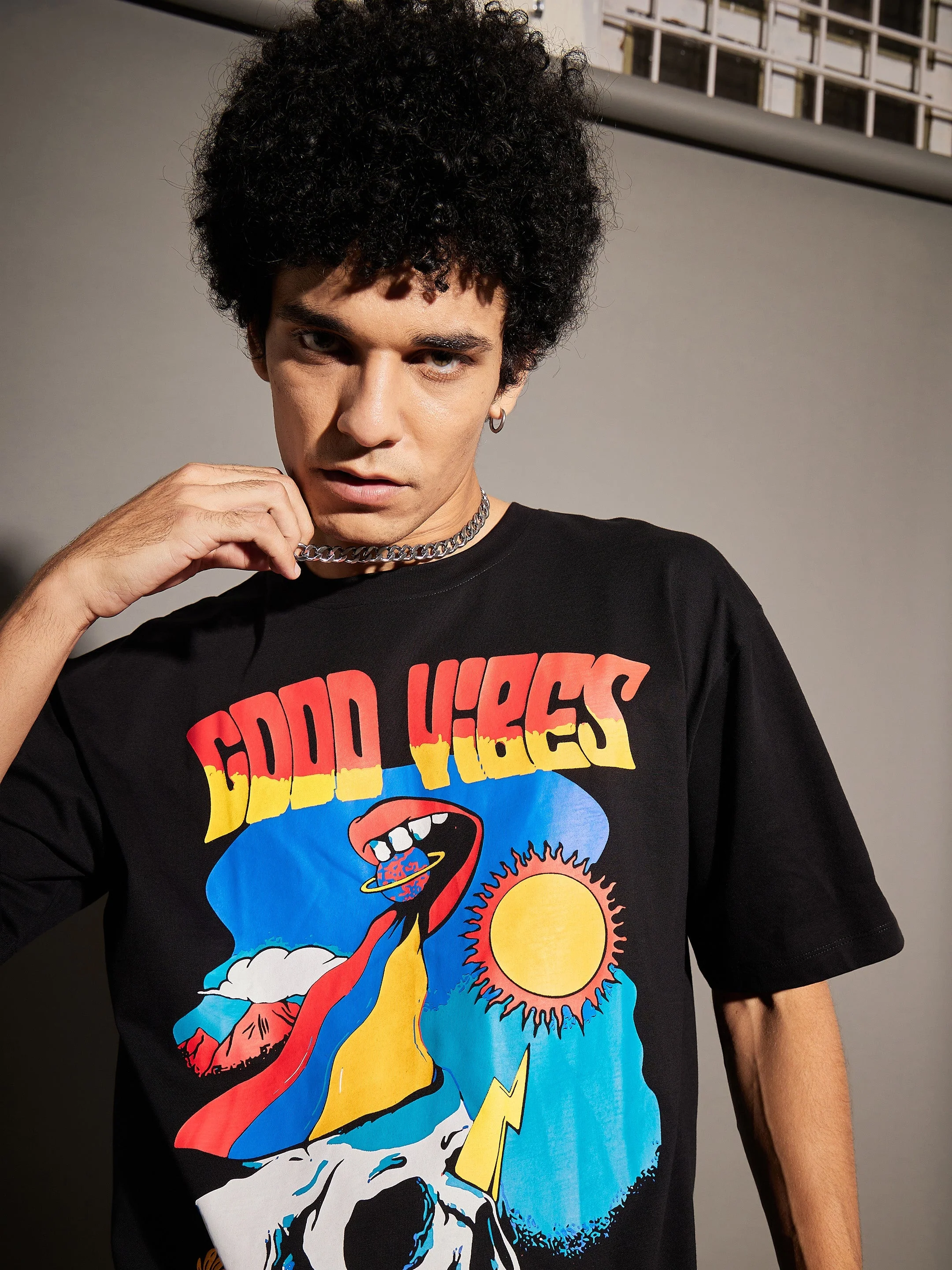 Unisex Black Good Vibes Oversized T-Shirt - Image 4