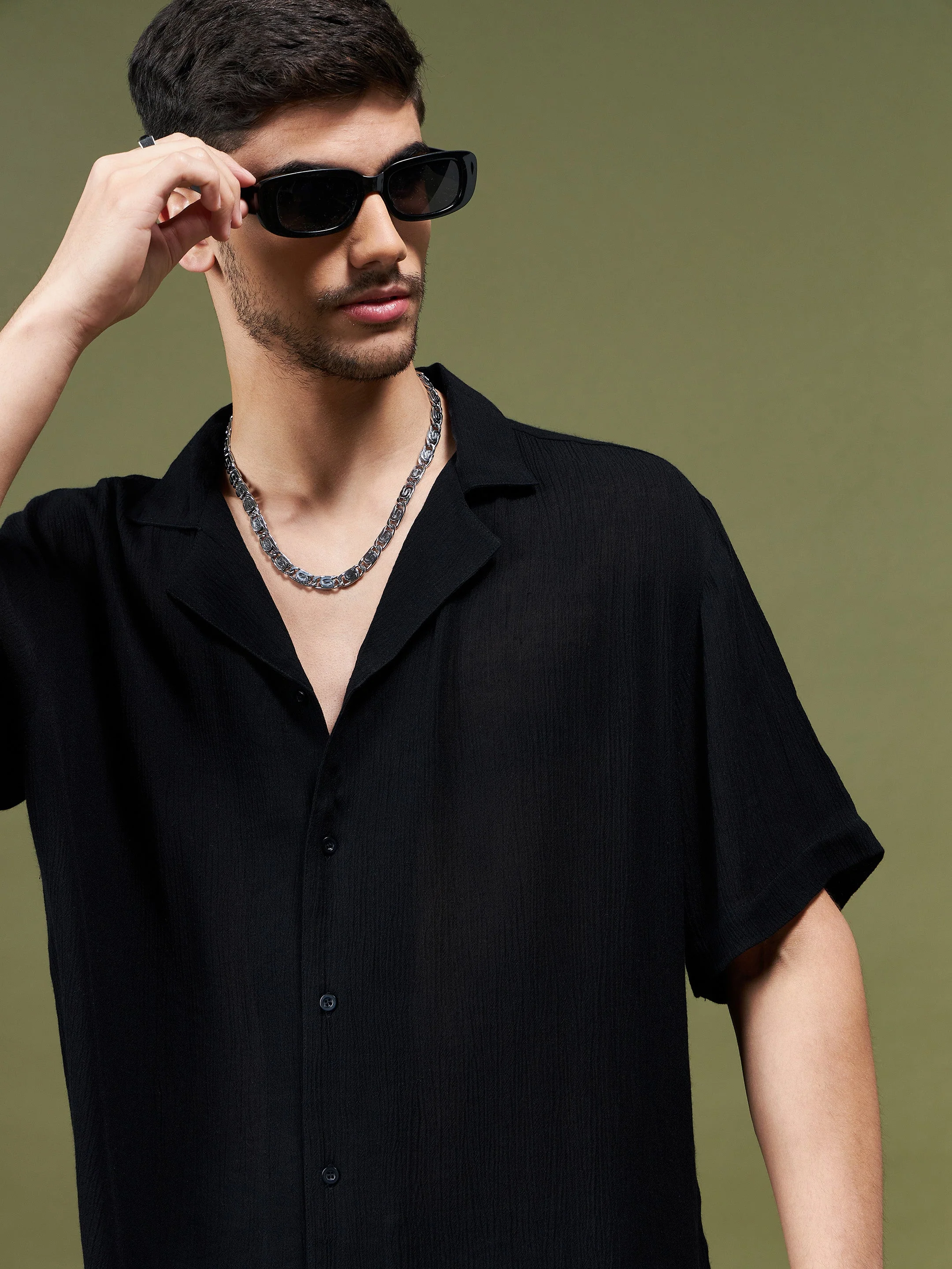 Unisex Black Solid Relax Fit Shirt - Image 5
