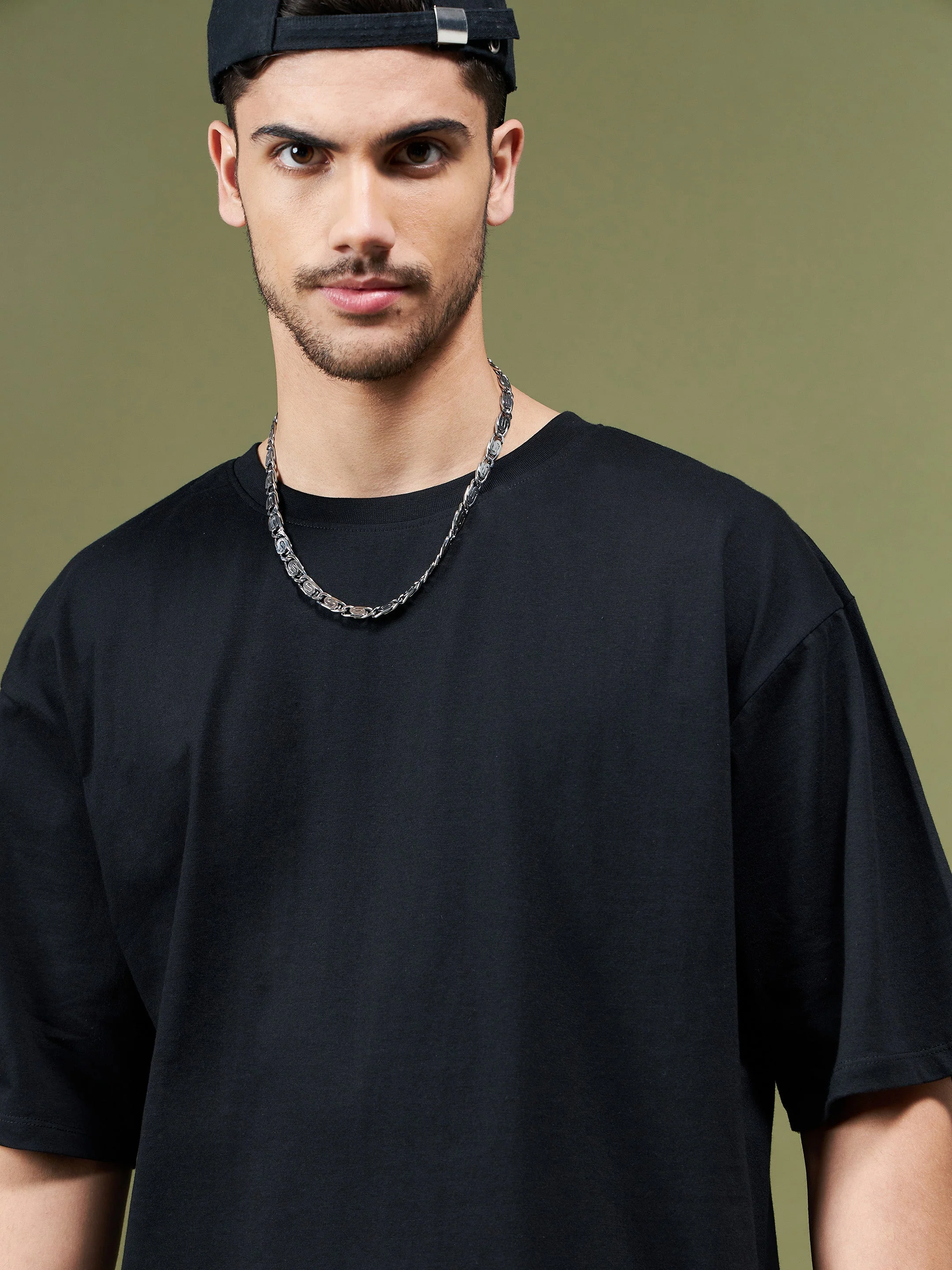 Unisex Black YOUNG & RECKLESS Oversized T-Shirt - Image 4