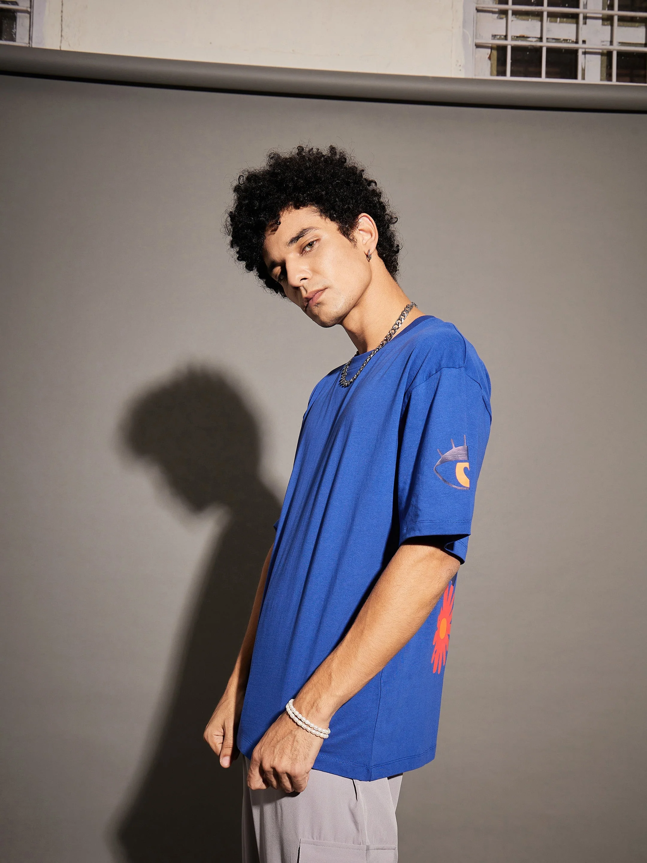 Unisex Blue Chill Floral Back Print Oversized T-Shirt - Image 3