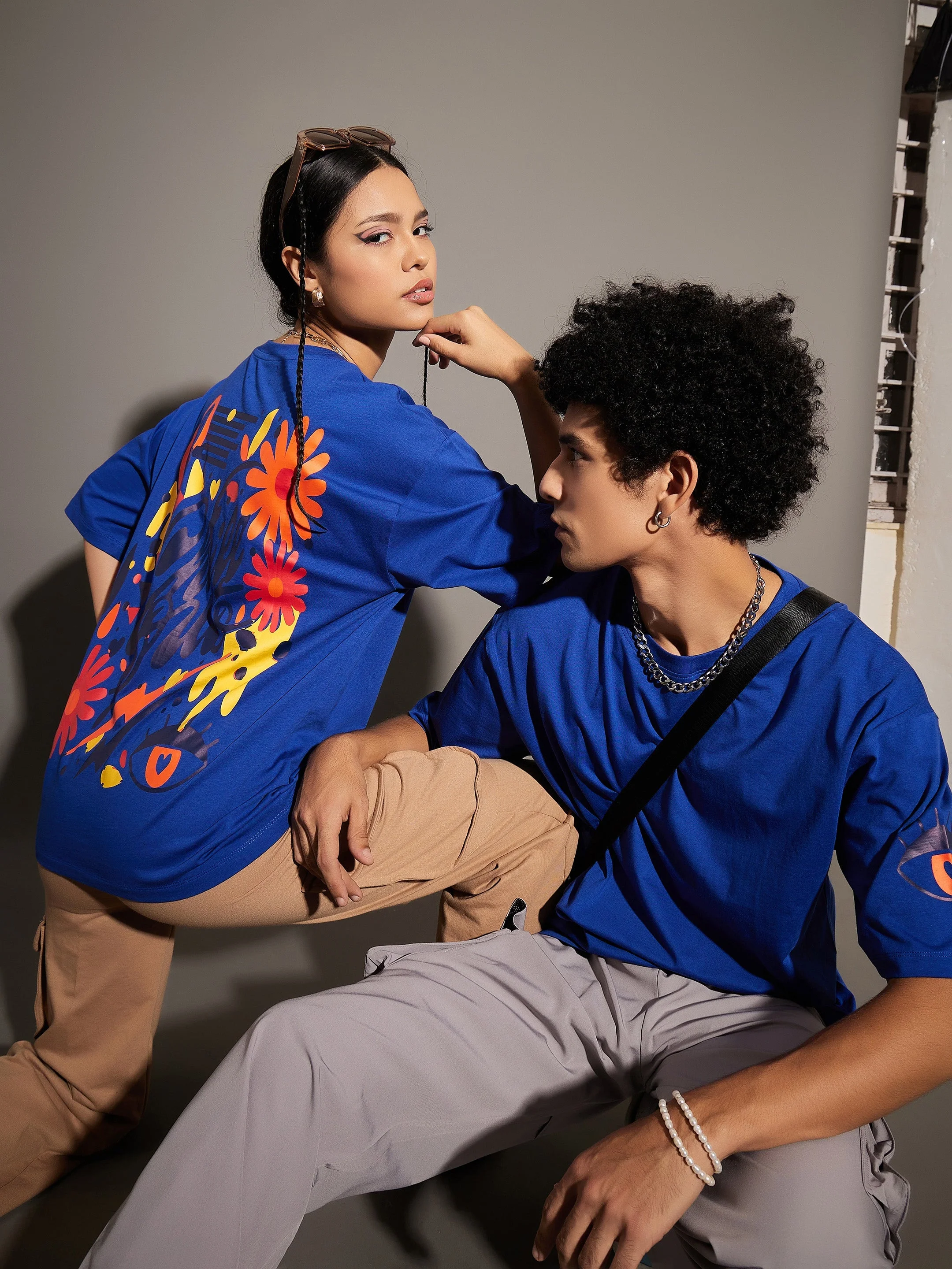 Unisex Blue Chill Floral Back Print Oversized T-Shirt - Image 5