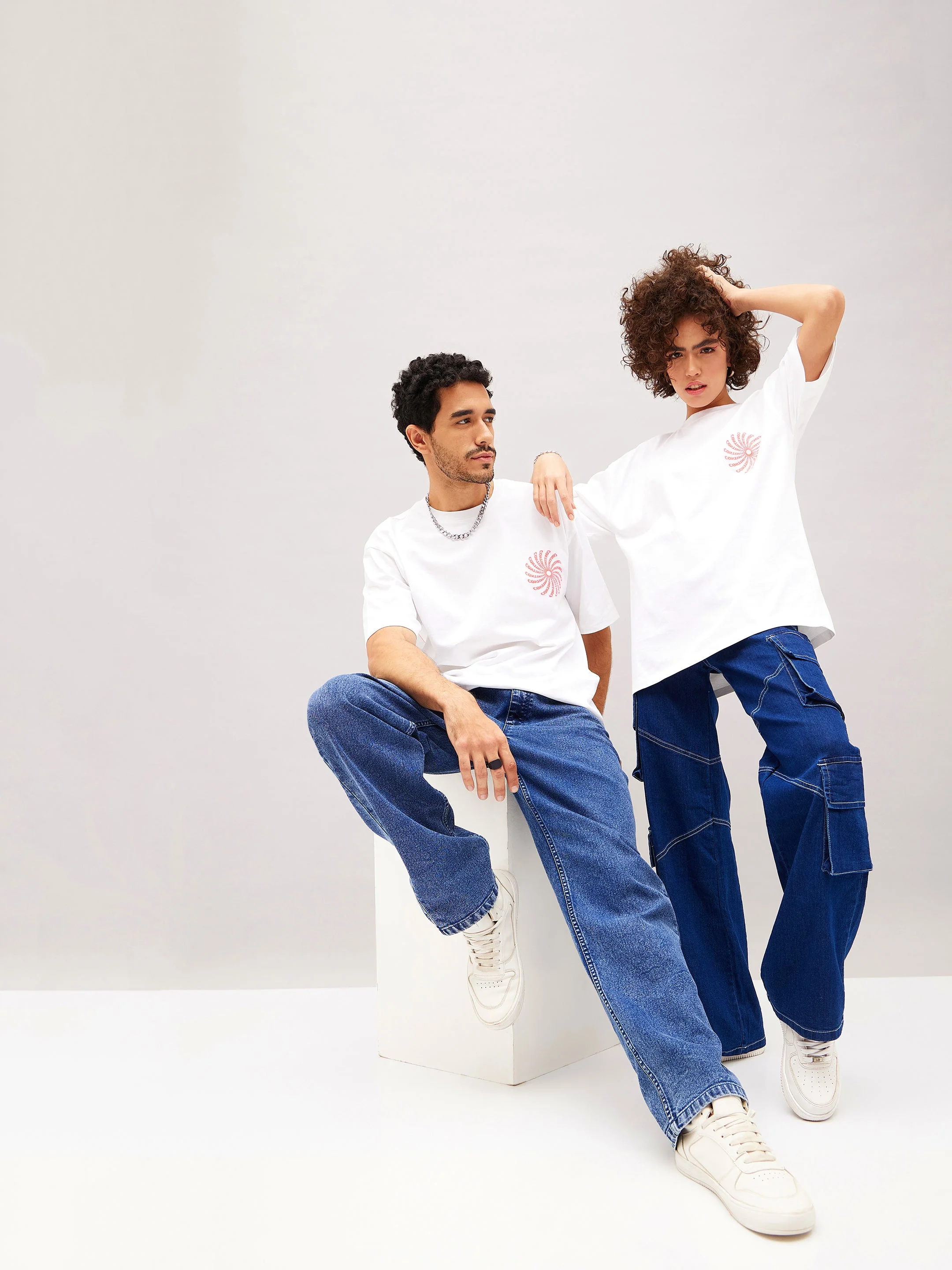 Unisex White Continue Oversized T-Shirt - Image 2