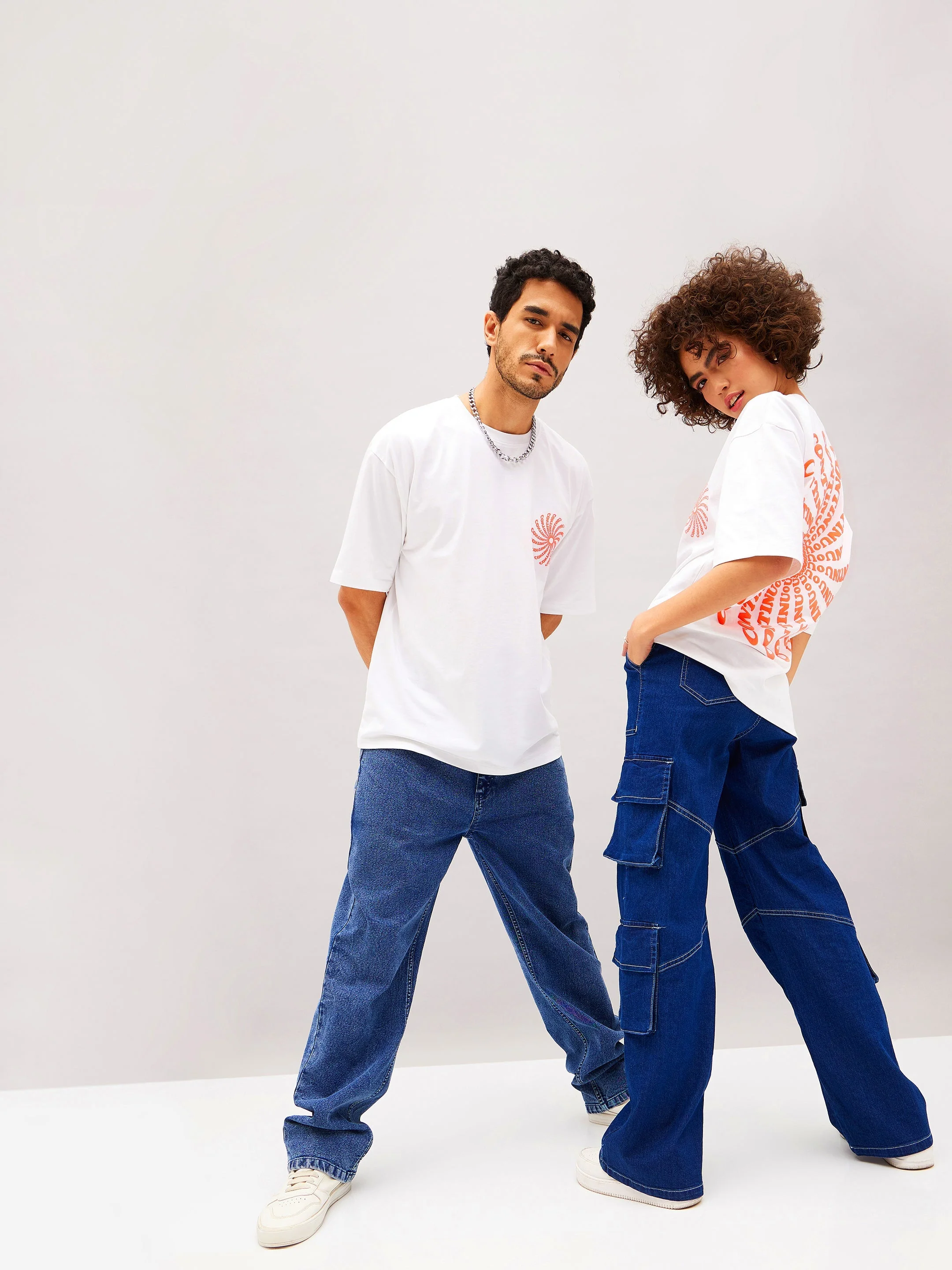 Unisex White Continue Oversized T-Shirt - Image 3
