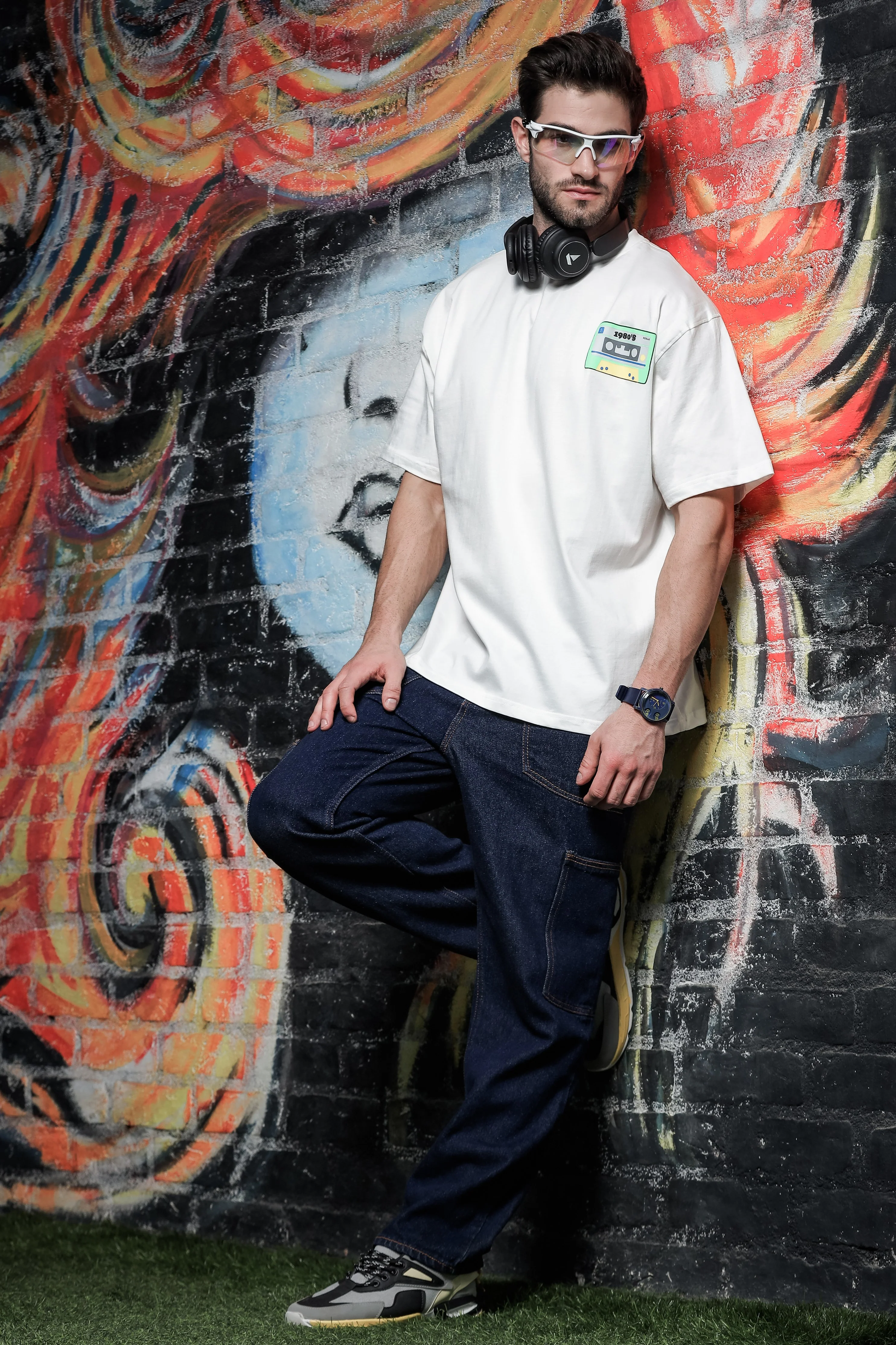 Unisex White Oversized Vintage T-shirt - Image 6