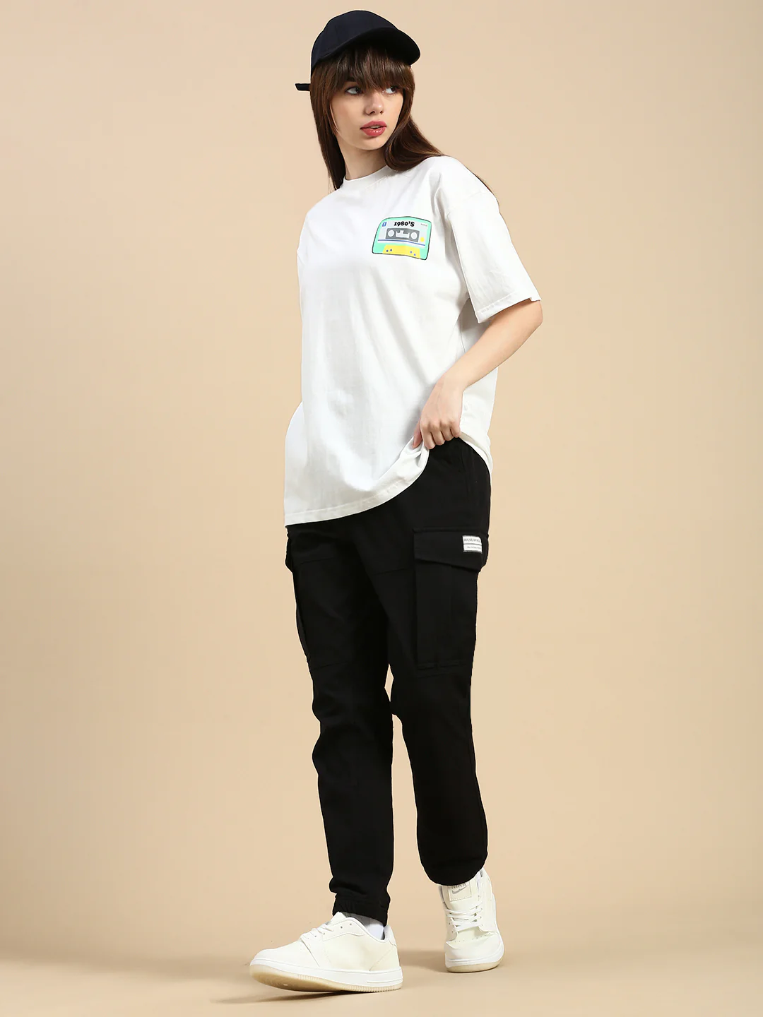 Unisex White Oversized Vintage T-shirt - Image 7