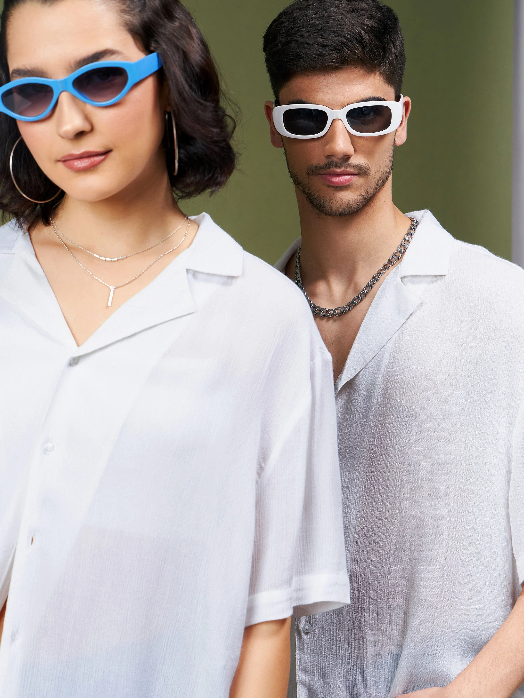 Unisex White Solid Relax Fit Shirt - Image 2
