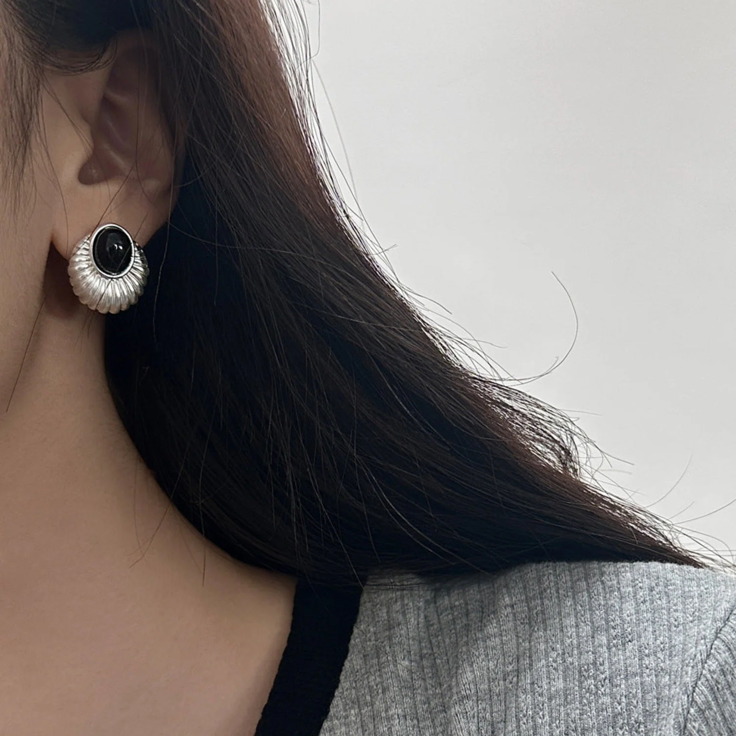 Vintage Style Oval Onyx Silver Stud Earring