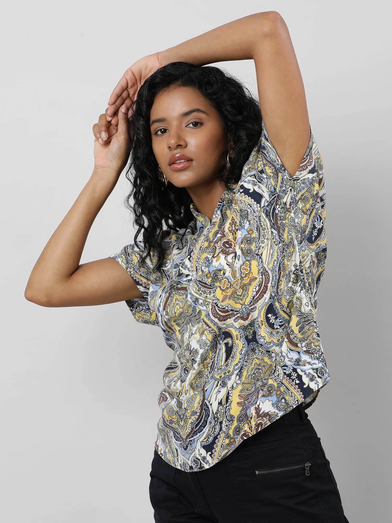 Women Abstract Stripe Top - Image 4