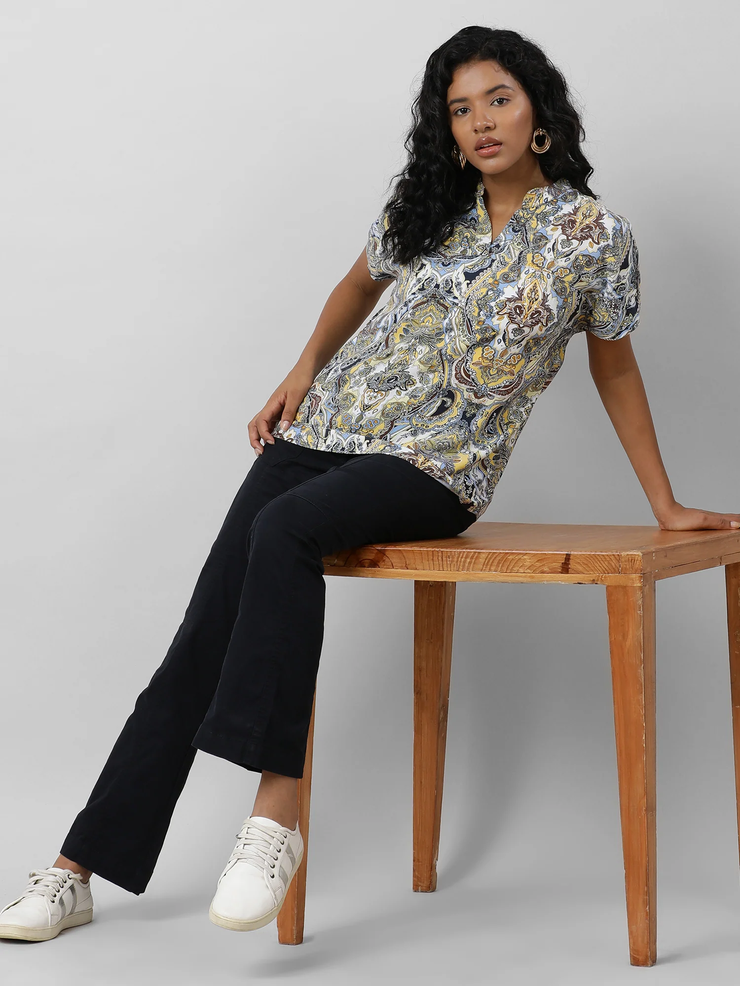 Women Abstract Stripe Top - Image 9