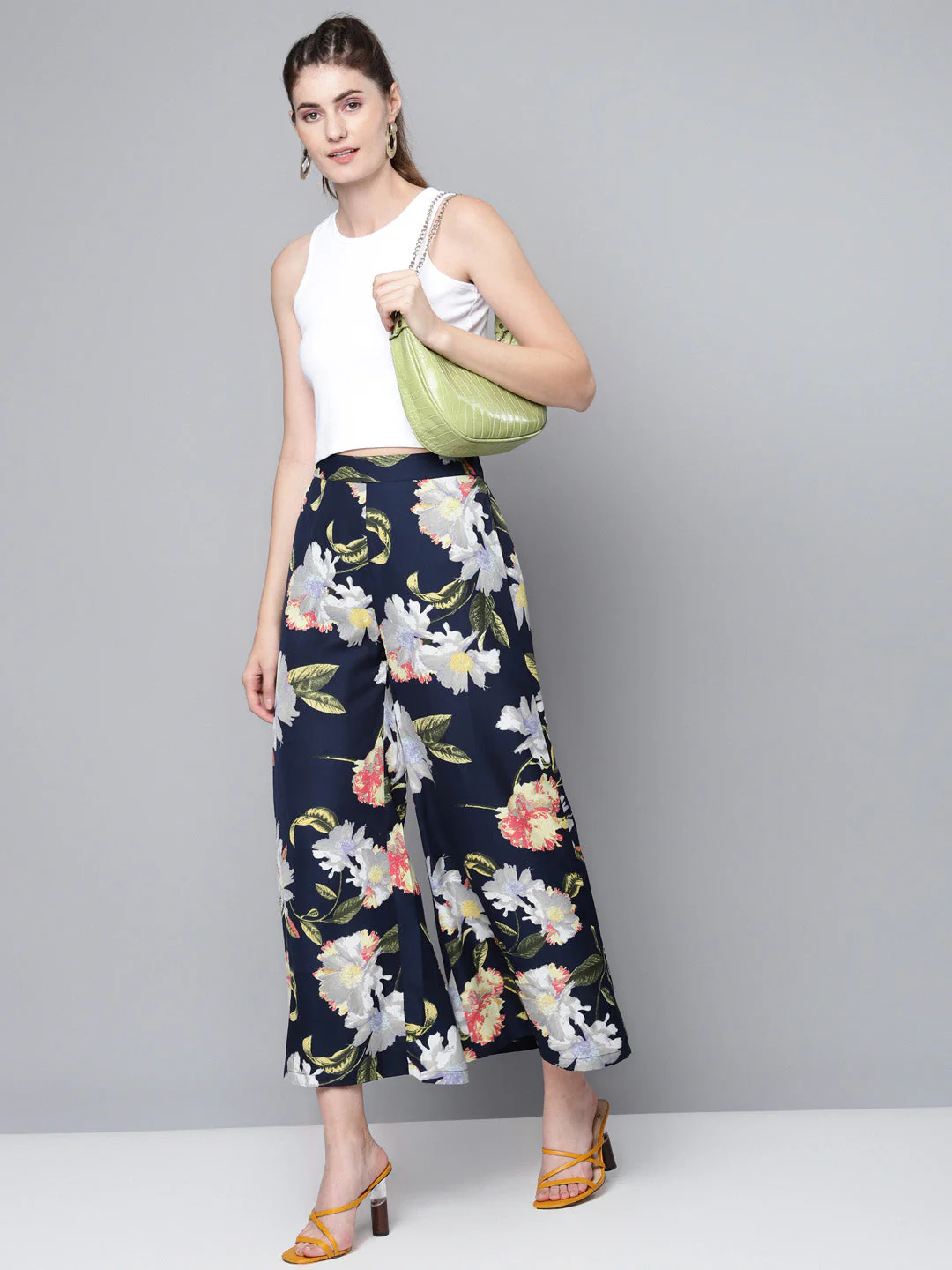 Women White Box Back Rib Crop Top - Image 4