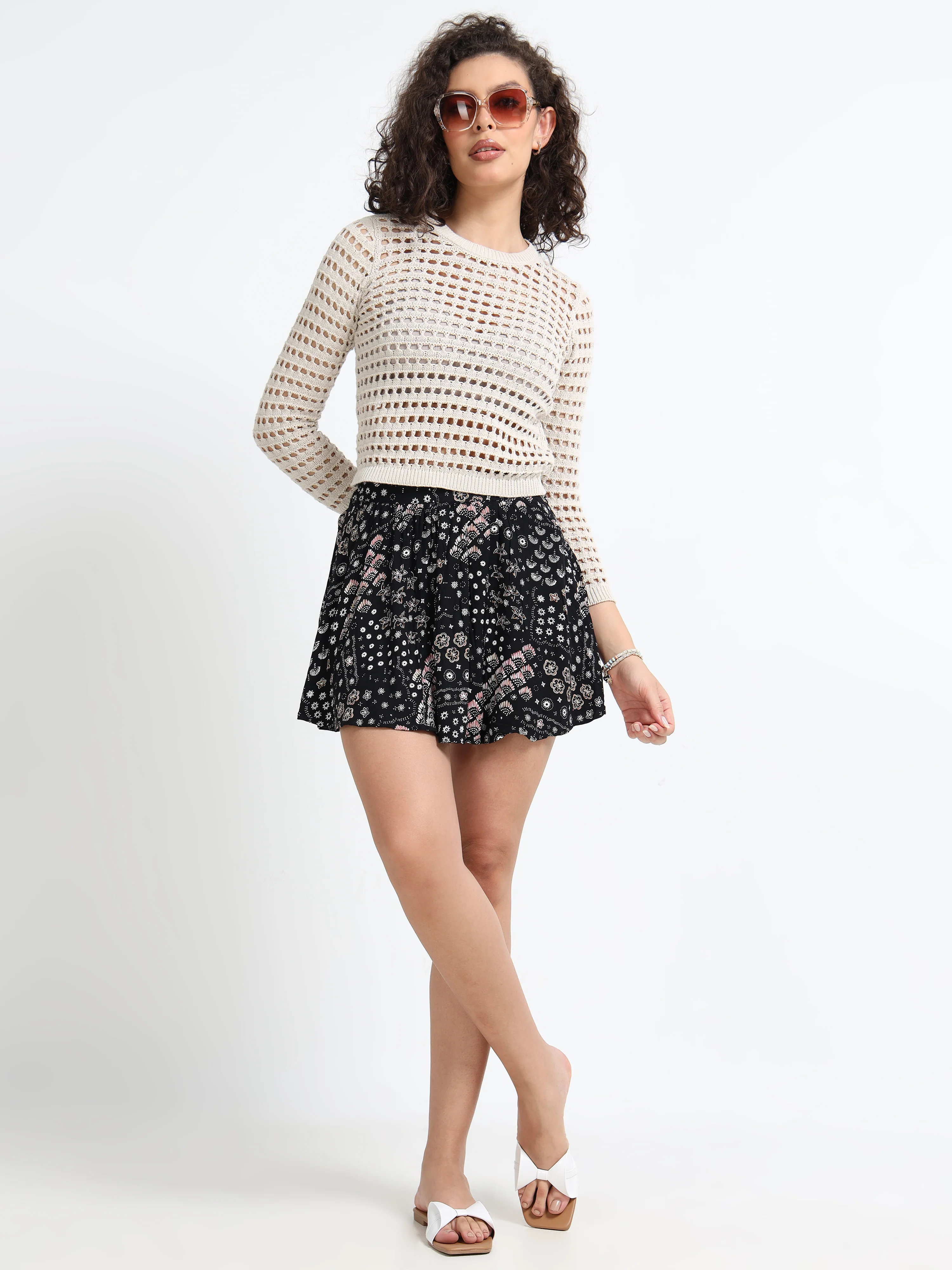Women Beige Crochet Sweater - Image 7