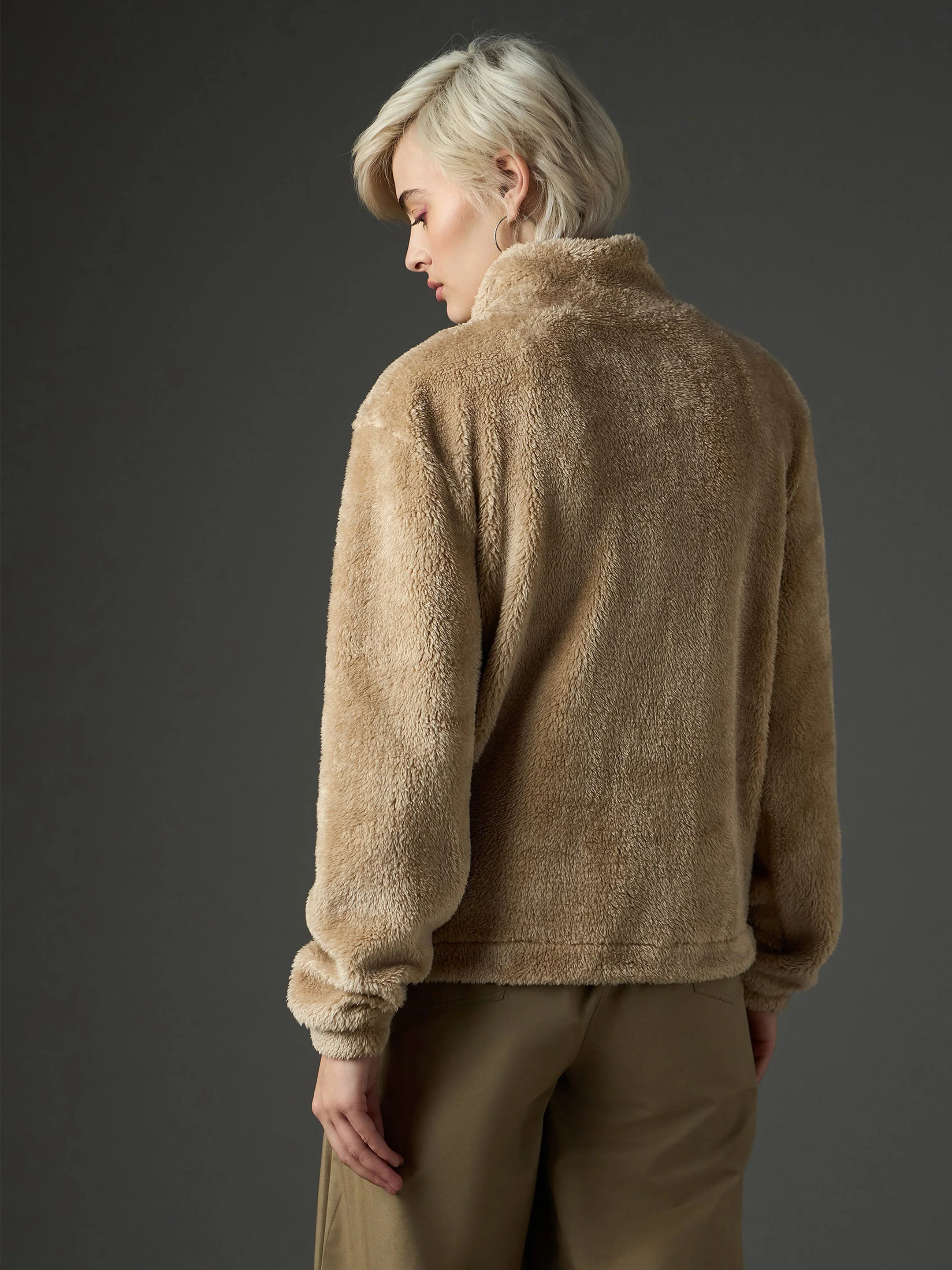 Women Beige Drawstring Faux Fur Jacket - Image 5
