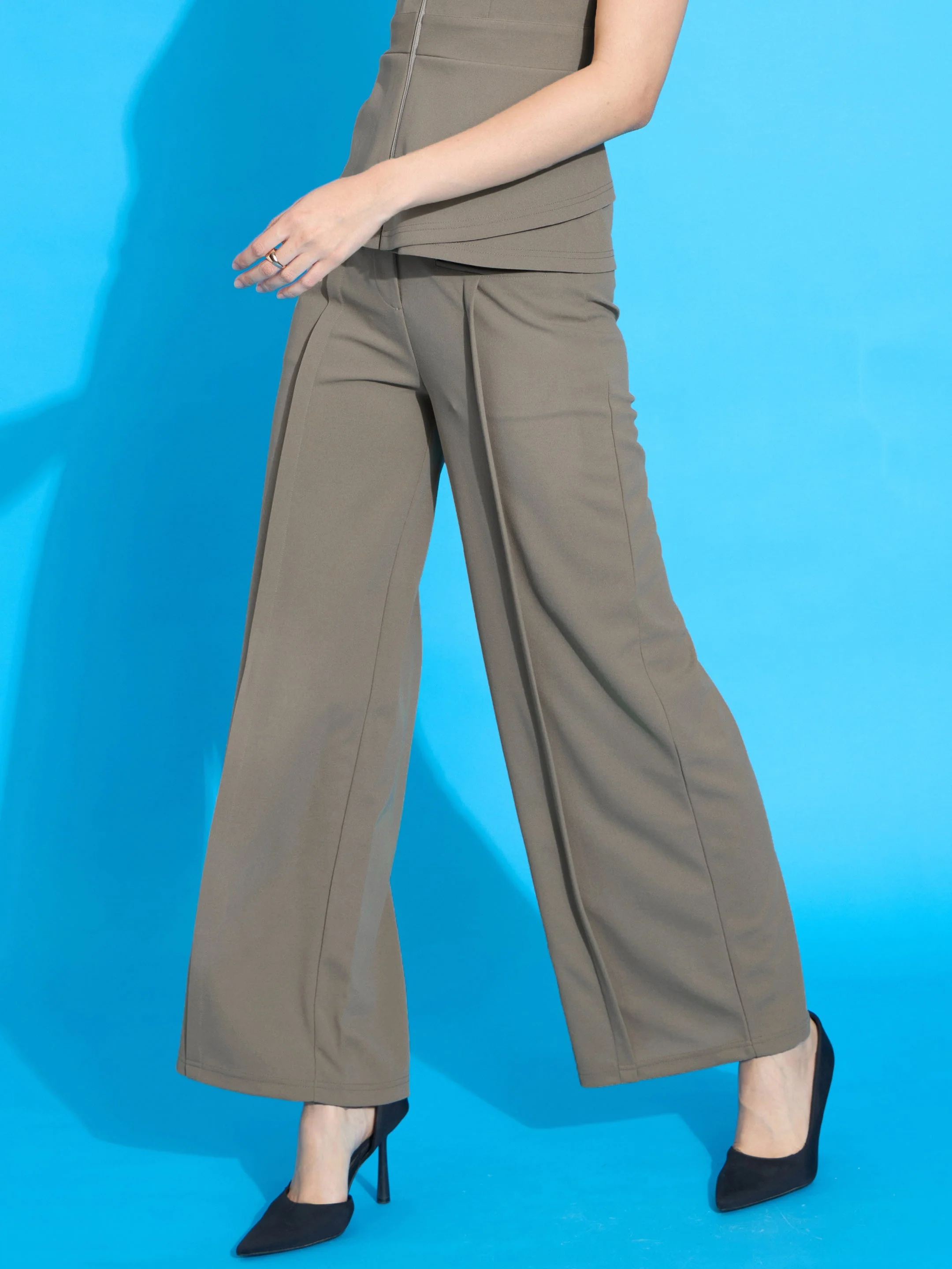 Women Beige Front Pleated Straight Fit Trousers - Image 3