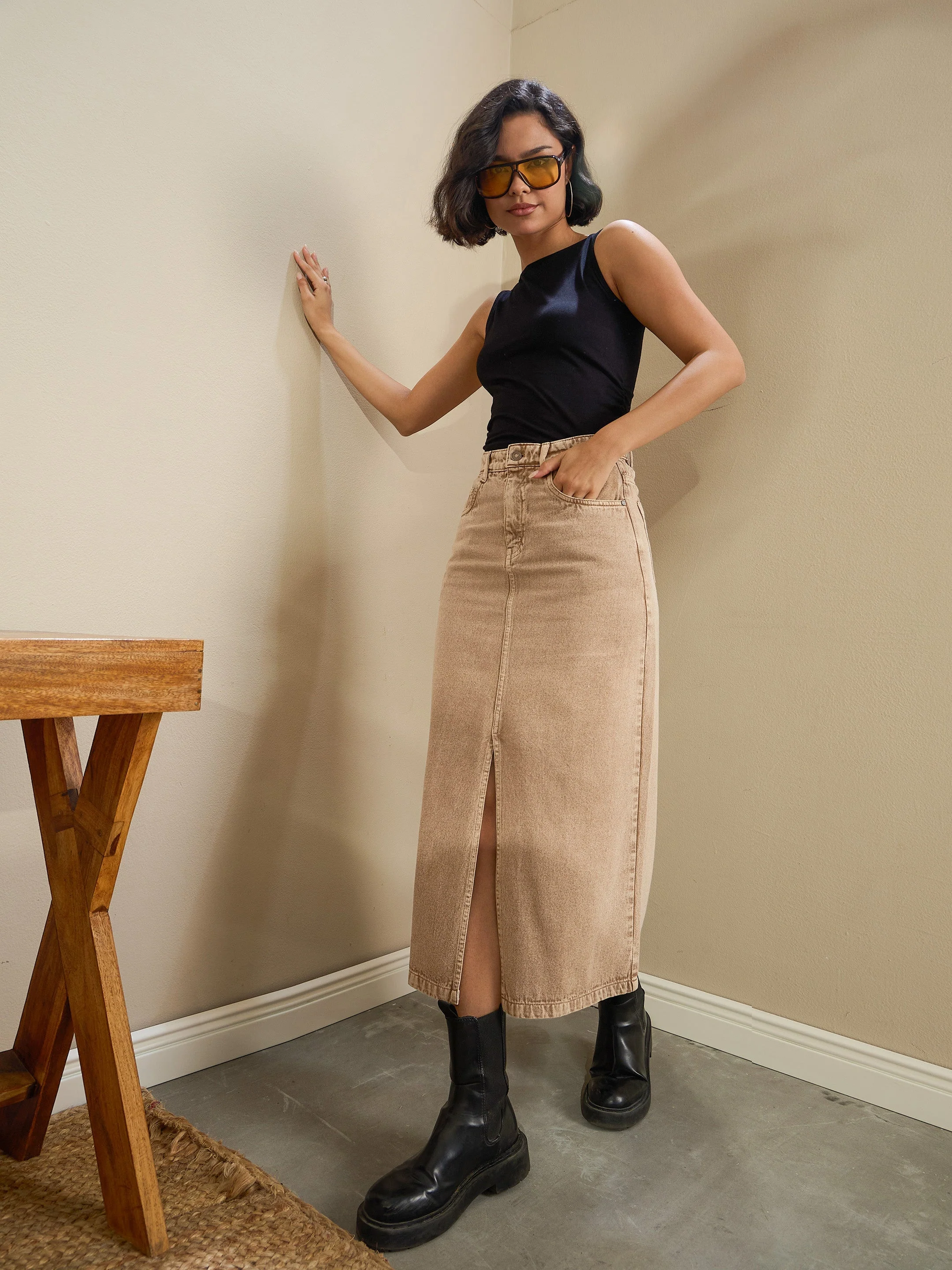 Women Beige Front Slit Midi Skirt - Image 5