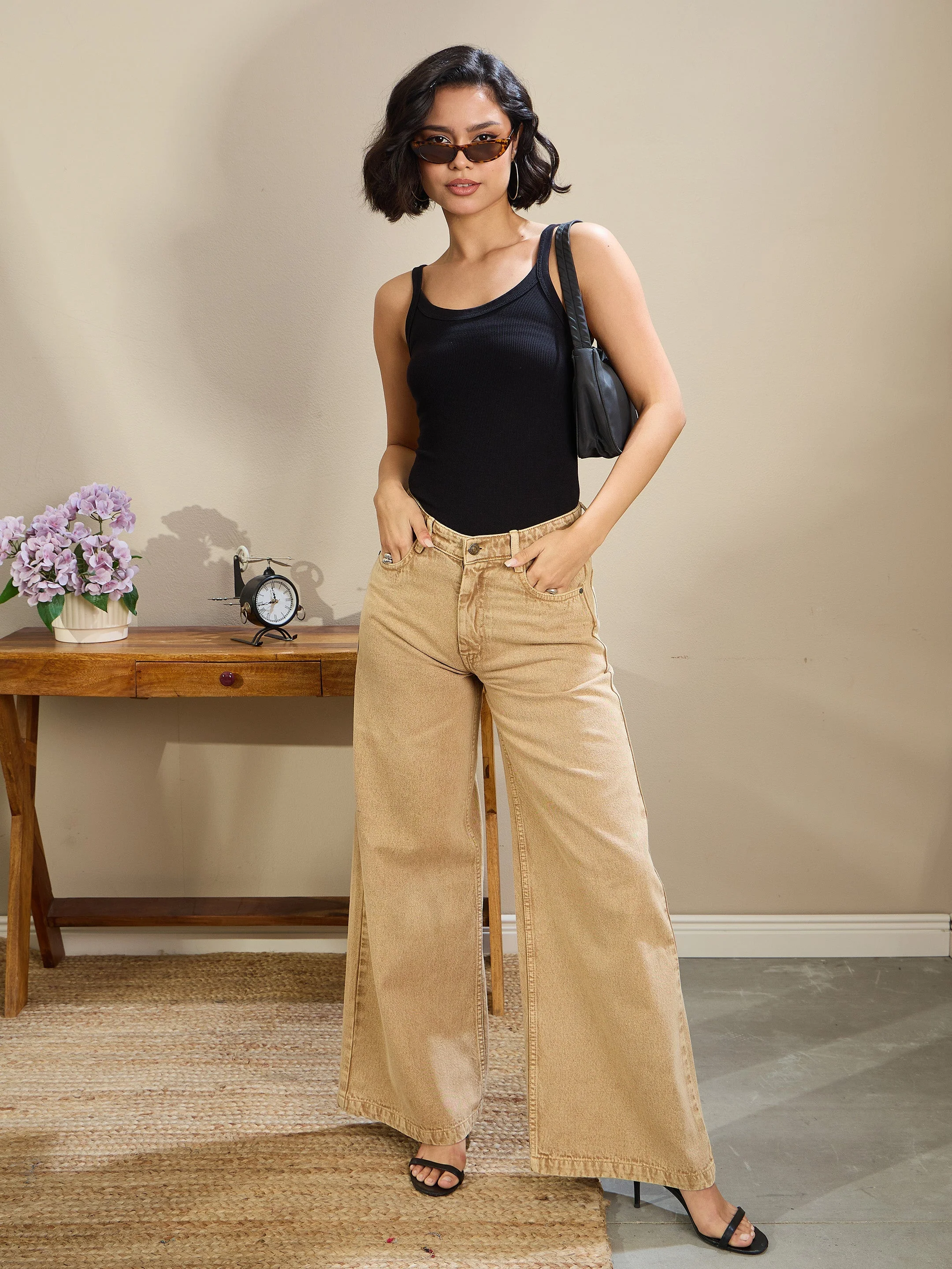 Women Beige Low Waist Wide Leg Baggy Jeans - Image 6