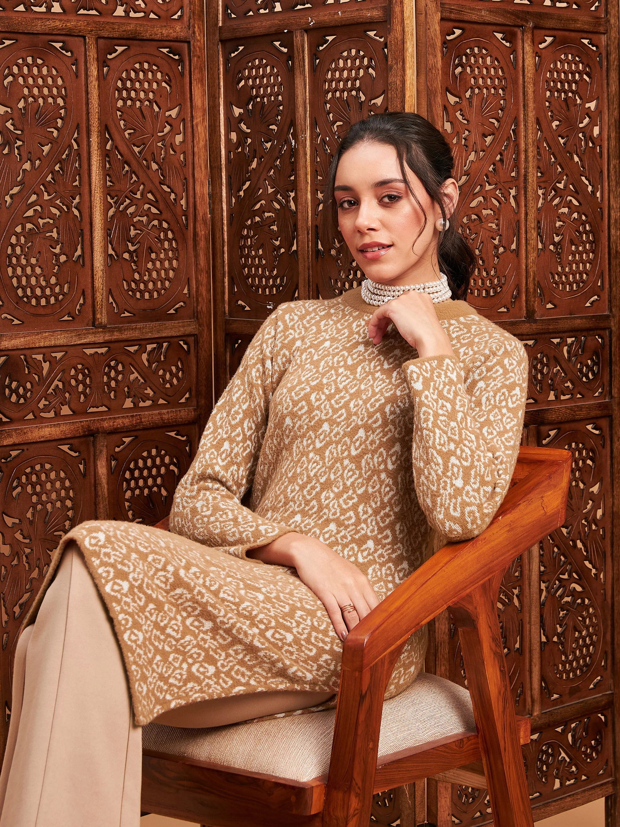 Women Beige & Off White Hair Wool Straight Kurta - Image 2