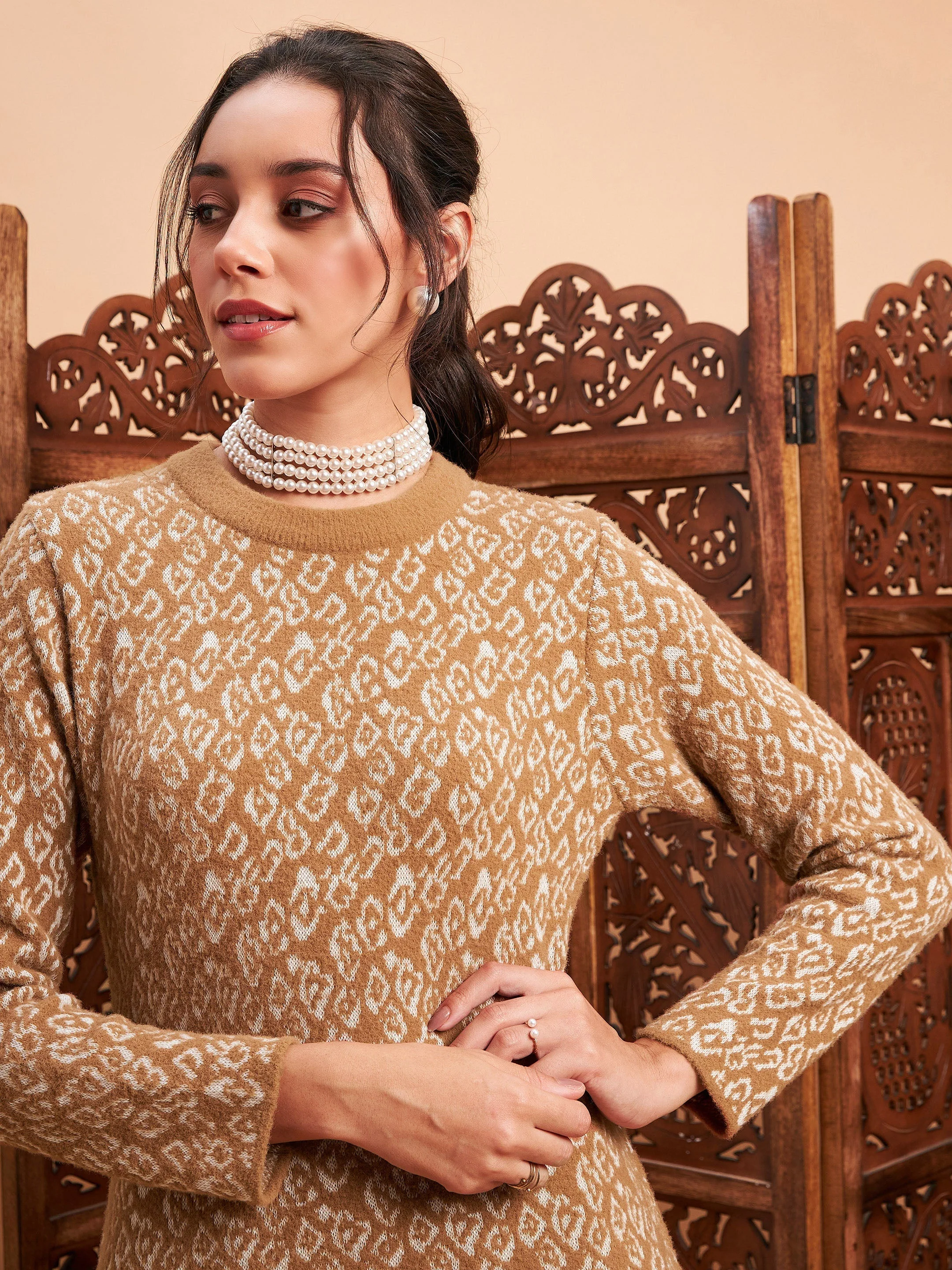 Women Beige & Off White Hair Wool Straight Kurta - Image 4